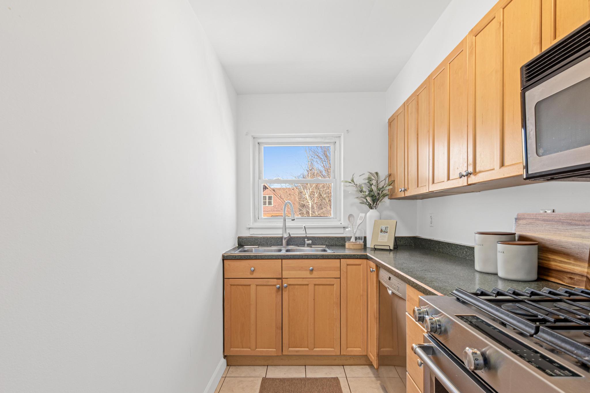 3636 Grand Avenue S Unit: 302