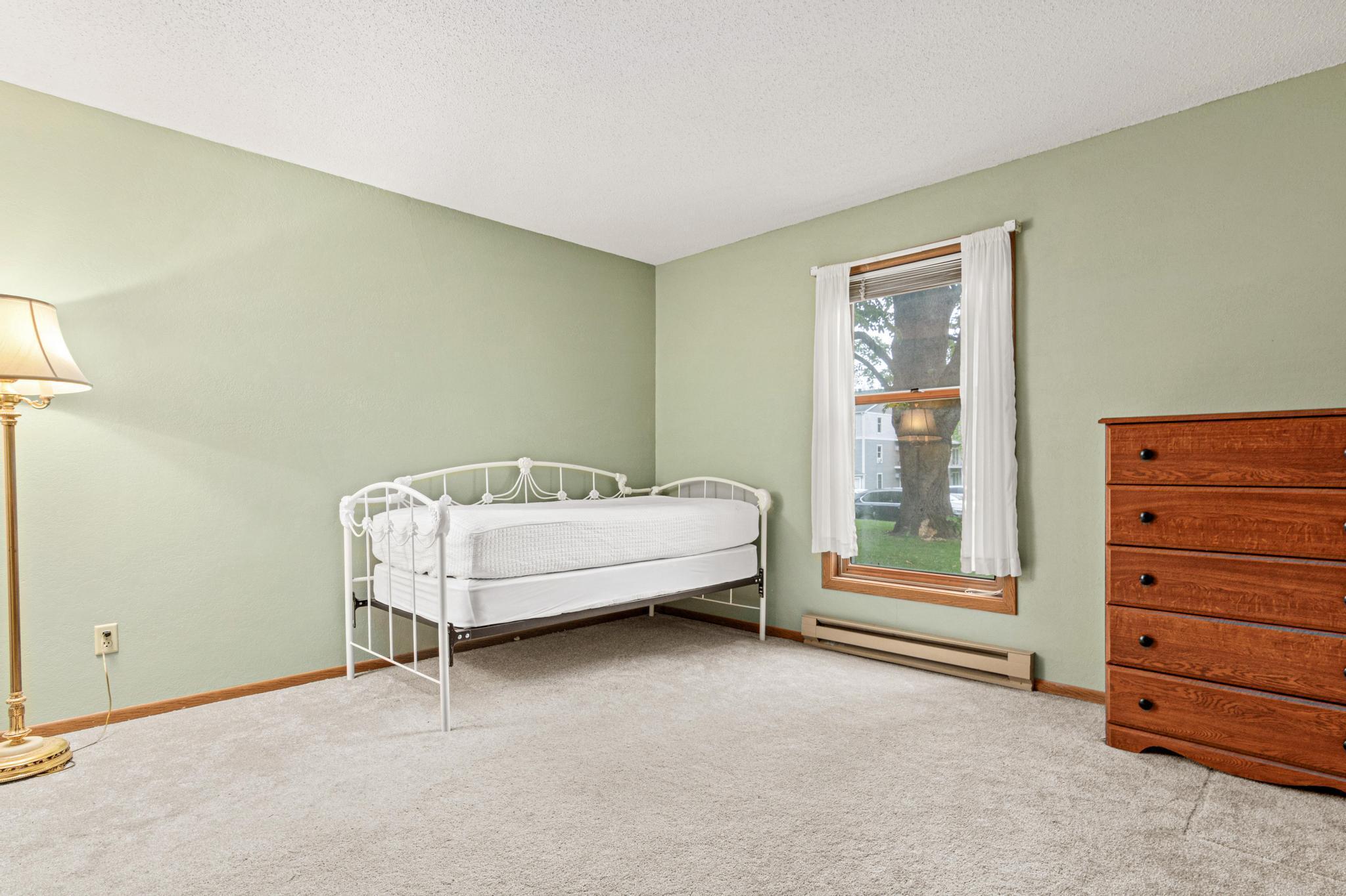7759 142nd Street W Unit: 105