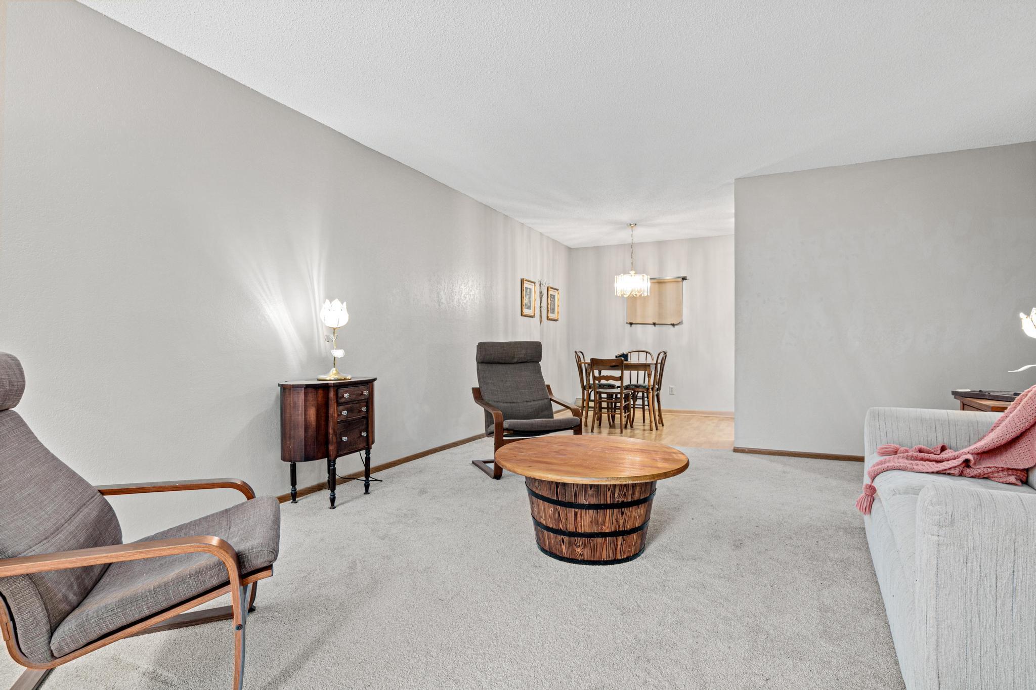 7759 142nd Street W Unit: 105