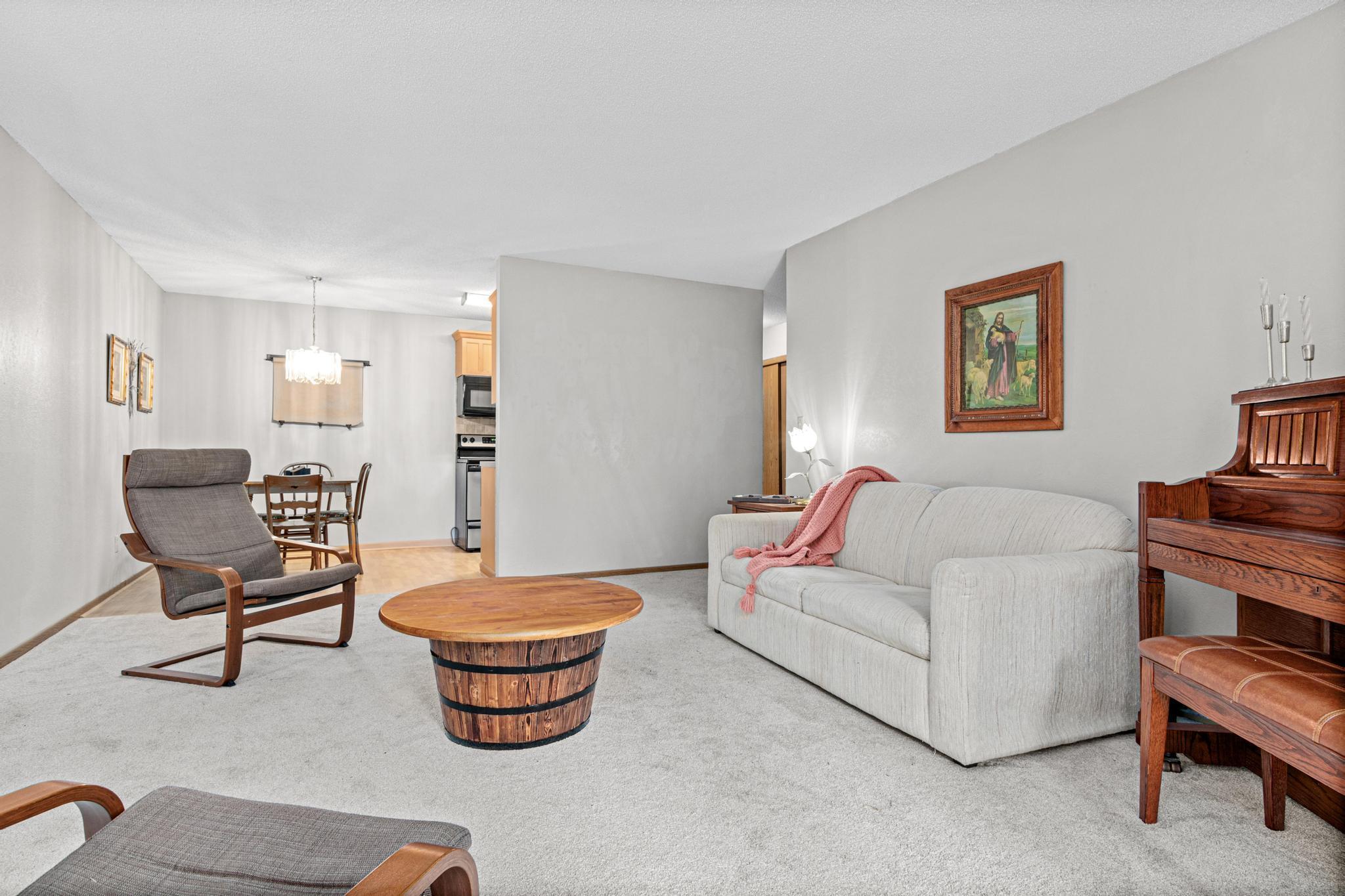 7759 142nd Street W Unit: 105