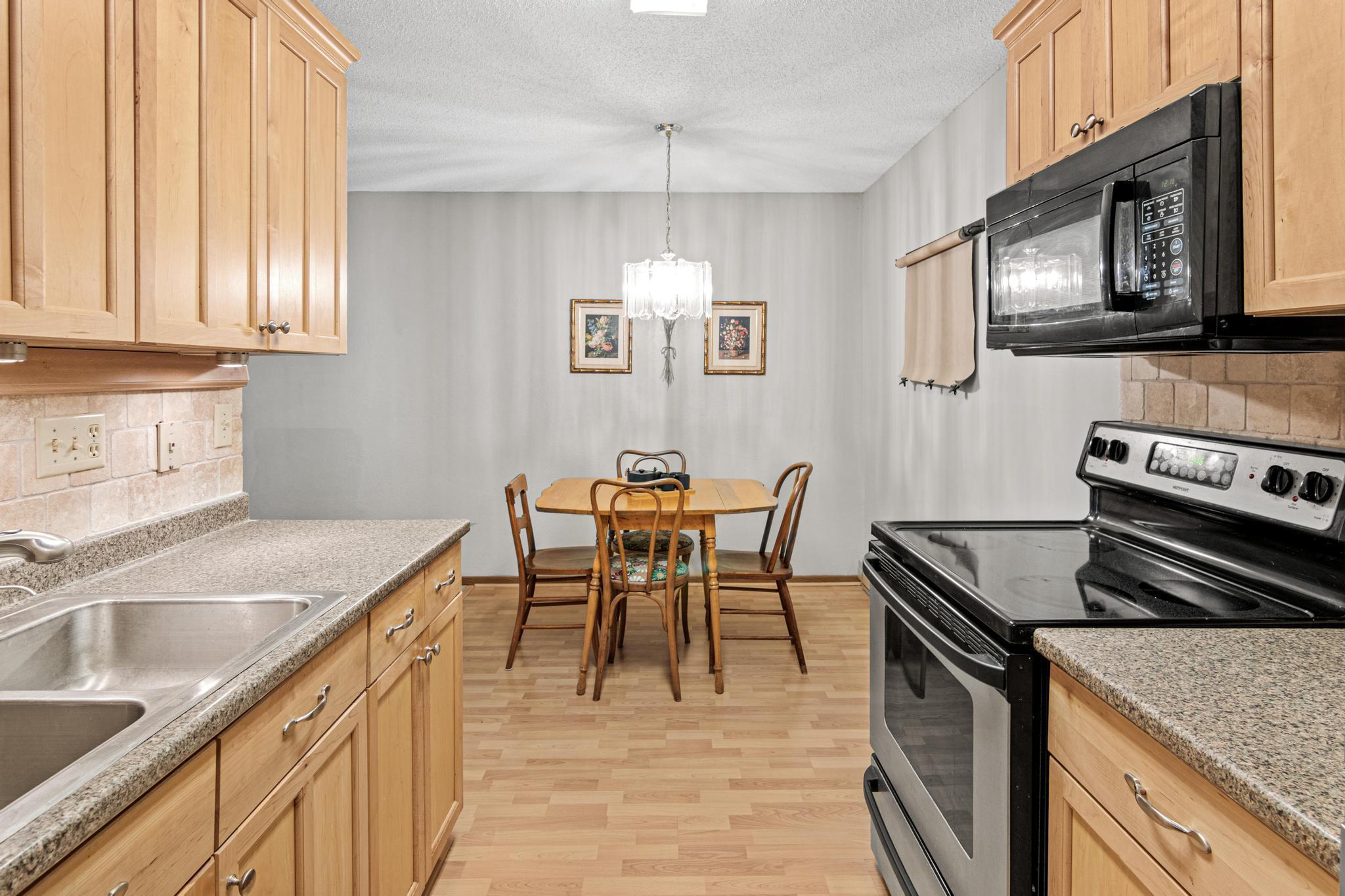 7759 142nd Street W Unit: 105