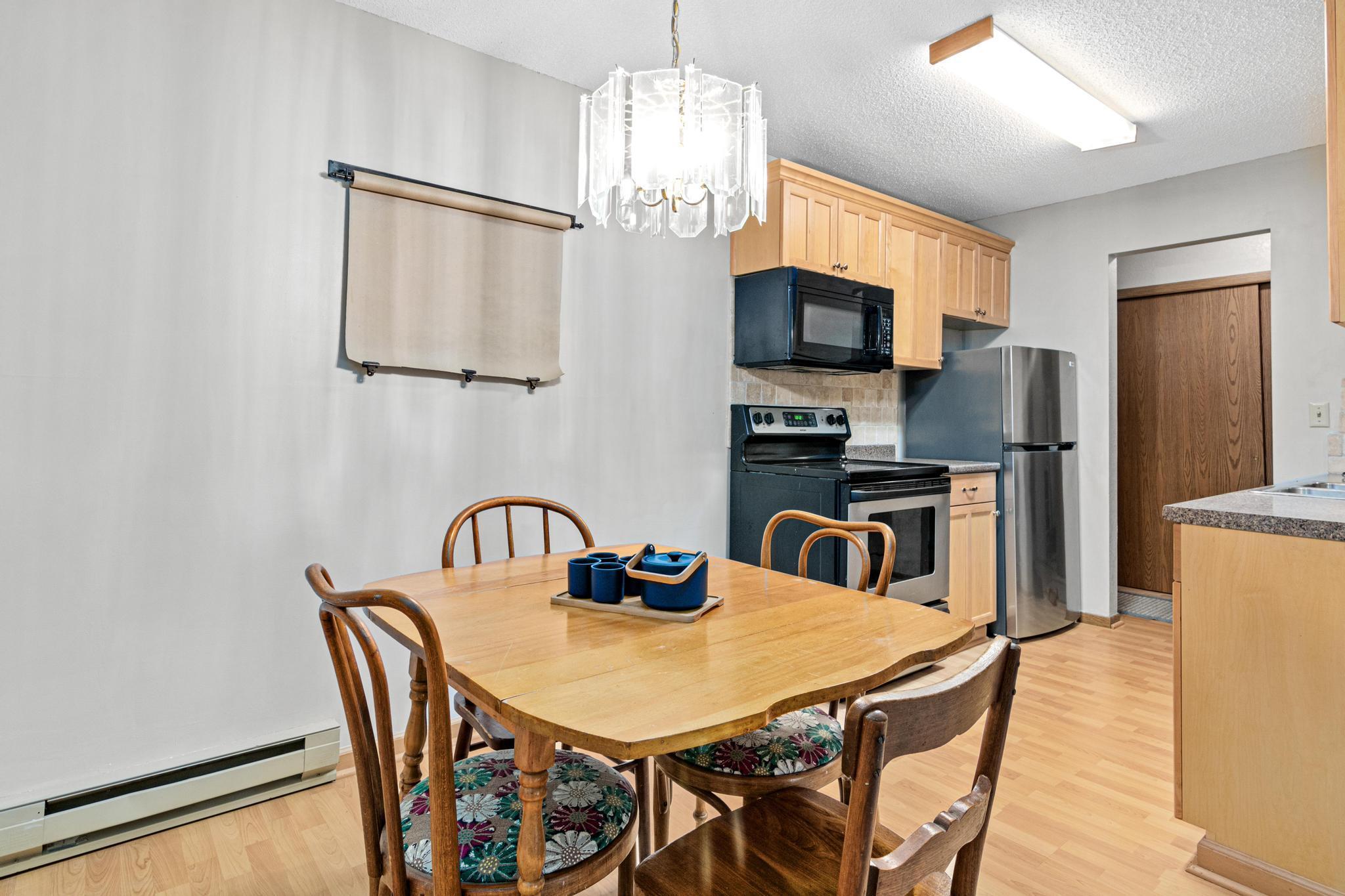 7759 142nd Street W Unit: 105