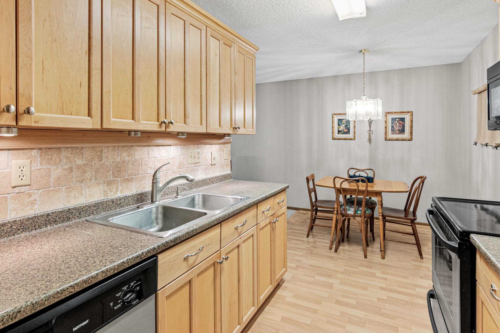 7759 142nd Street W Unit: 105