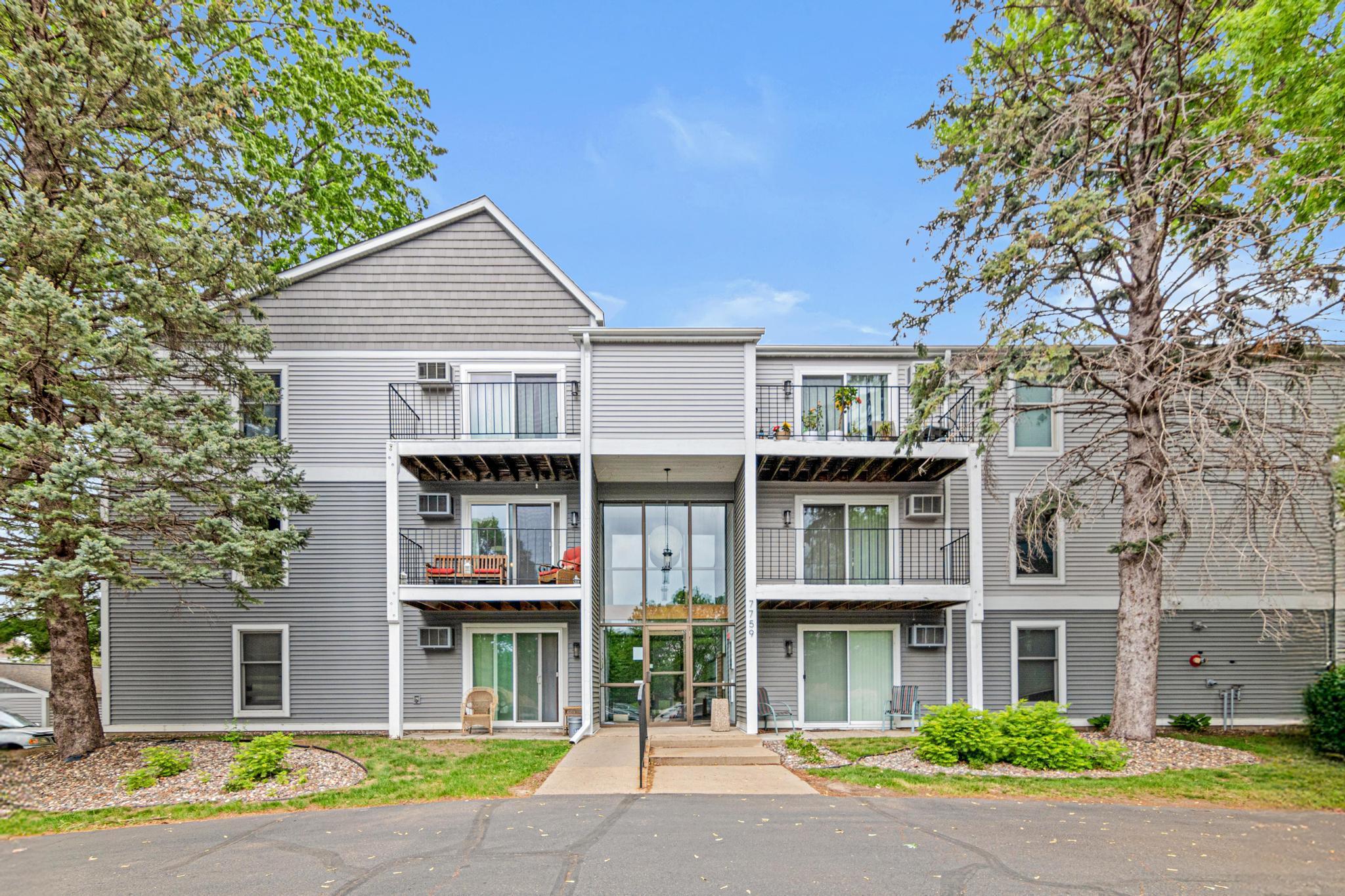 7759 142nd Street W Unit: 105