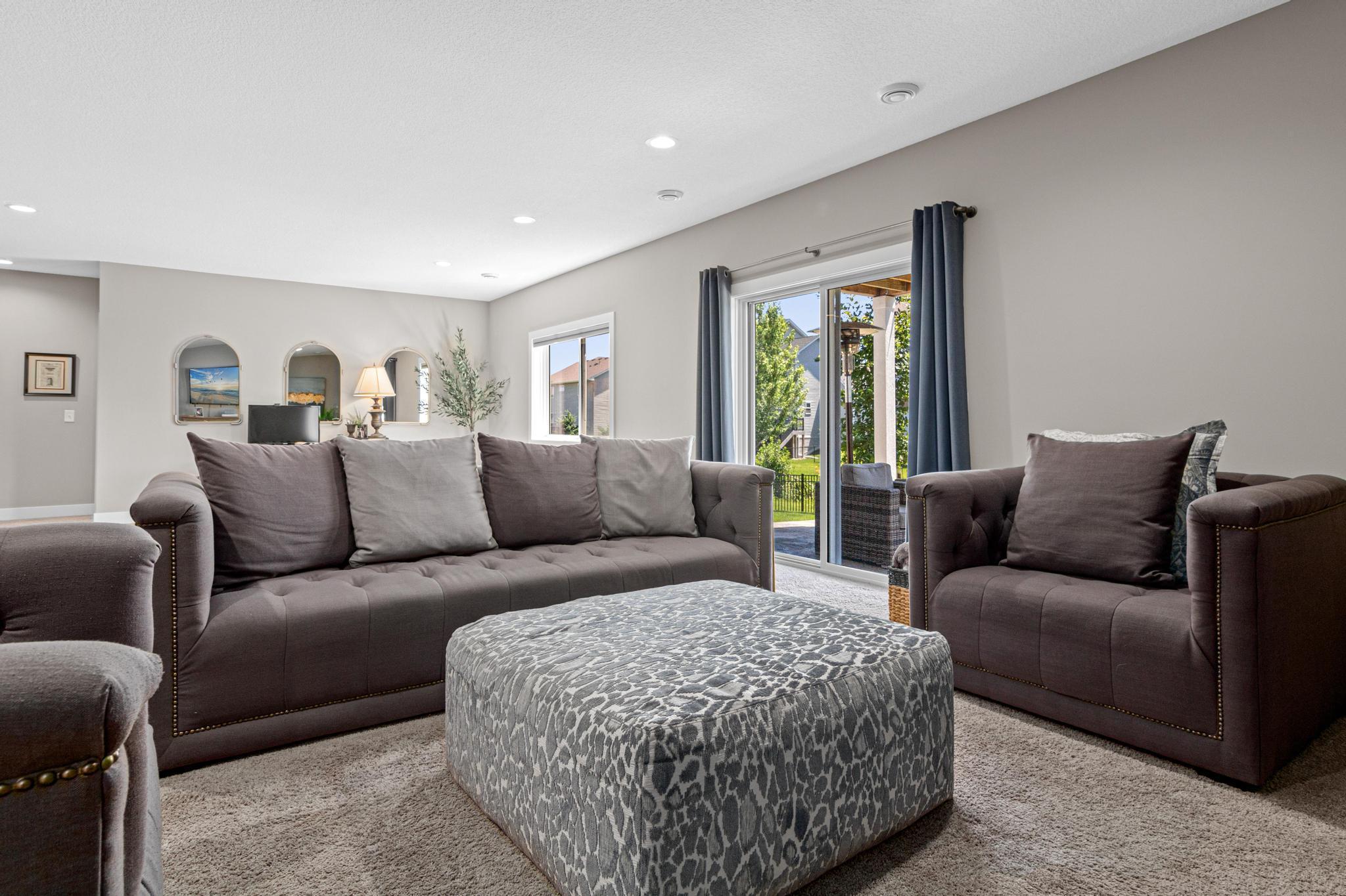 9156 187th Street W