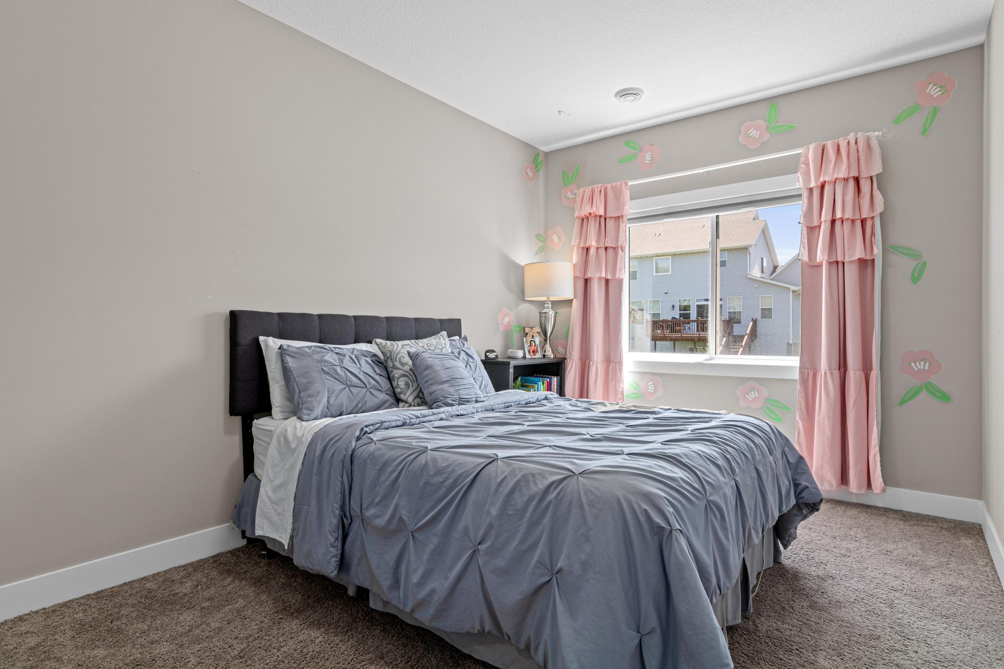 9156 187th Street W