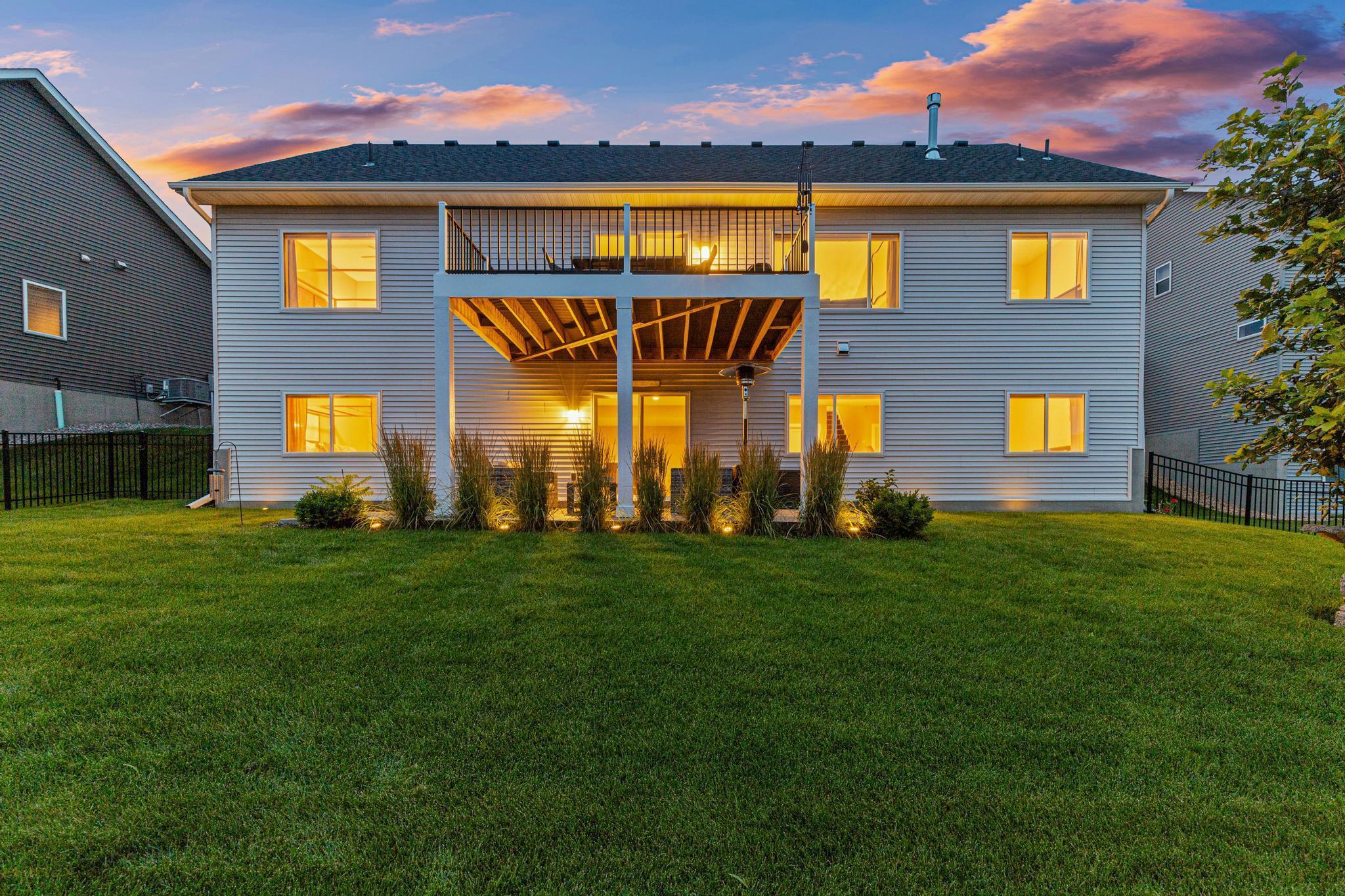 9156 187th Street W