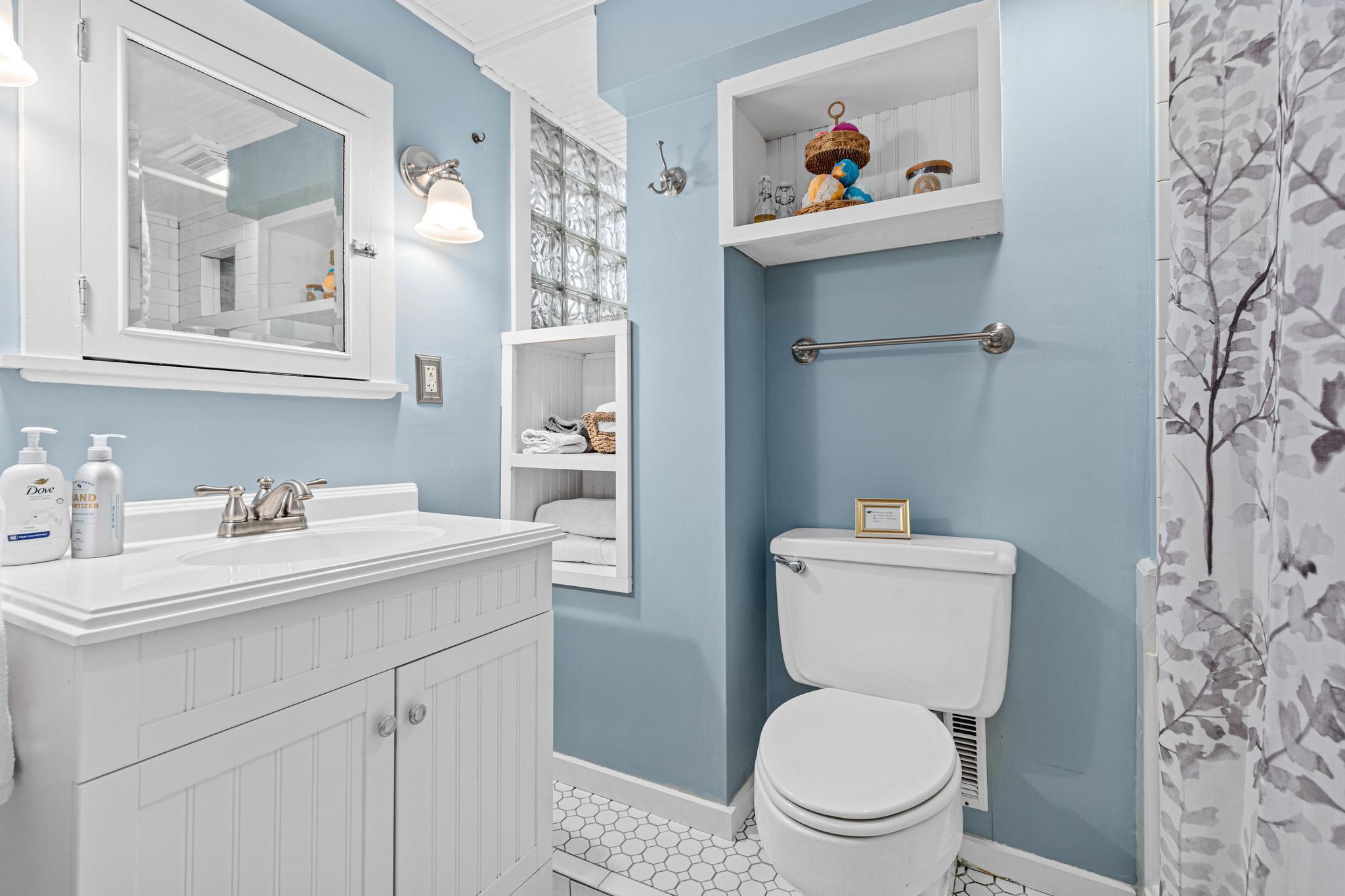 1068 Cherokee Avenue