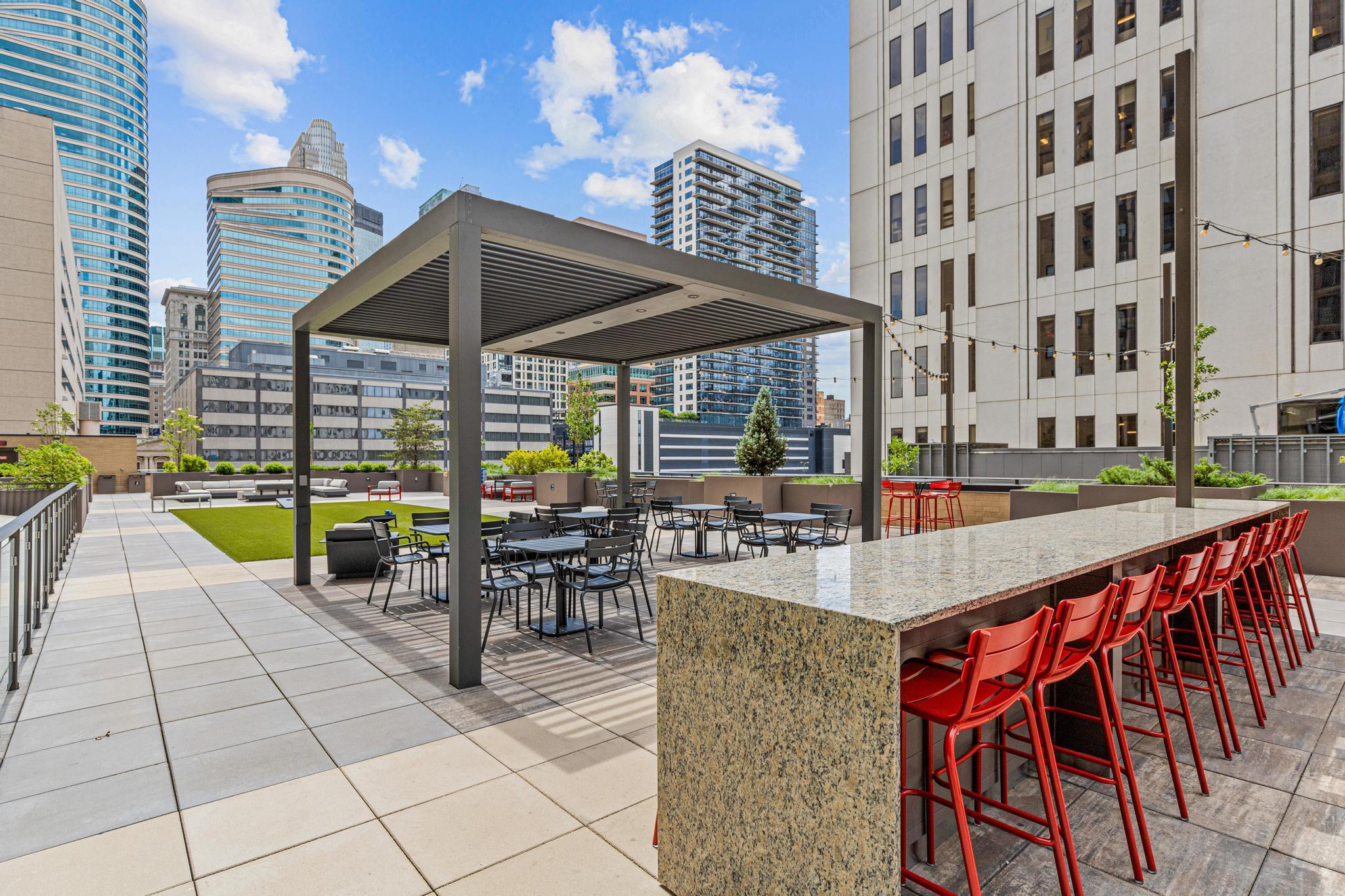 121 Washington Avenue S Unit: 1107
