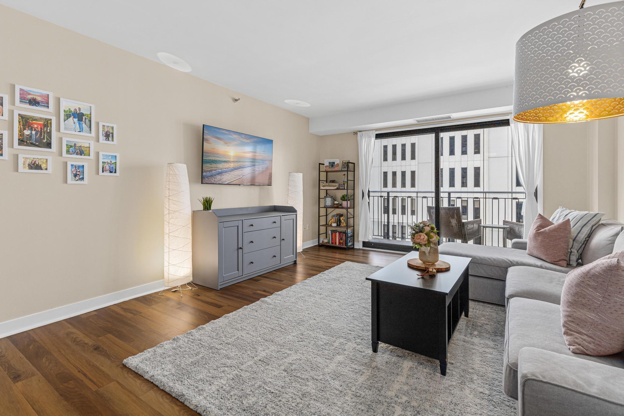 121 Washington Avenue S Unit: 1107