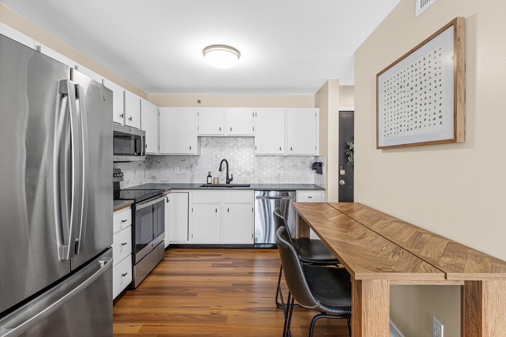 121 Washington Avenue S Unit: 1107