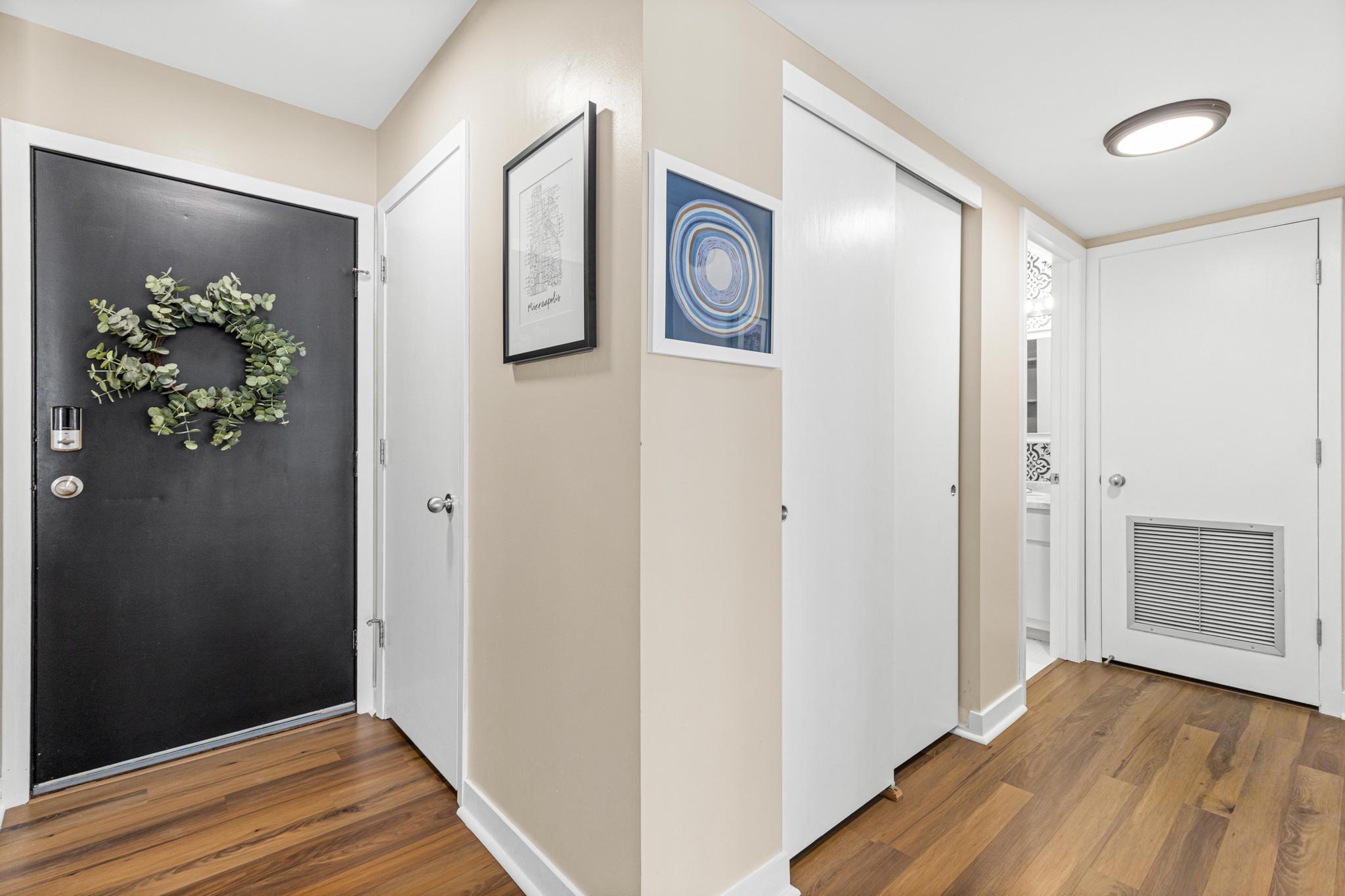 121 Washington Avenue S Unit: 1107