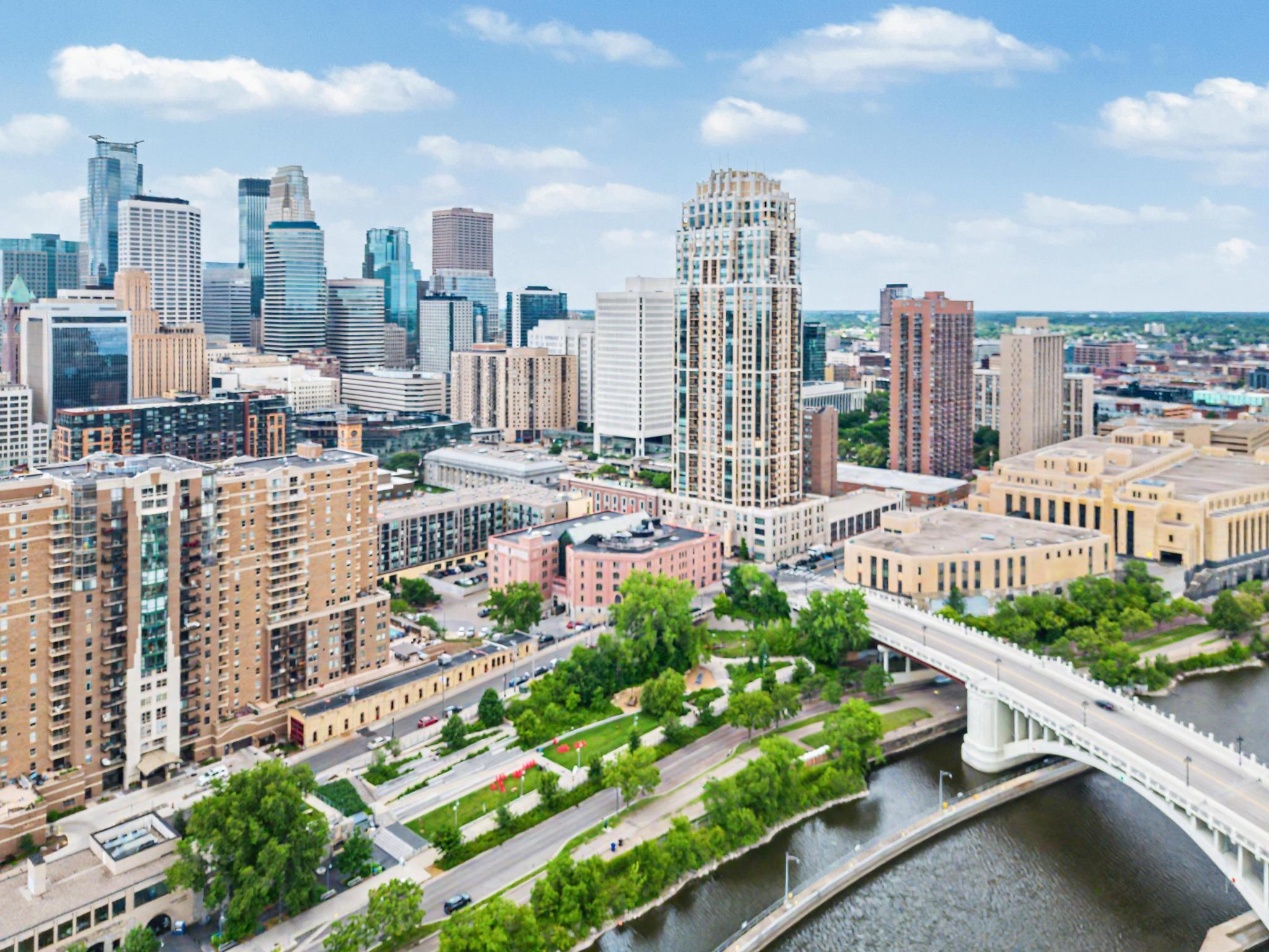 121 Washington Avenue S Unit: 1107