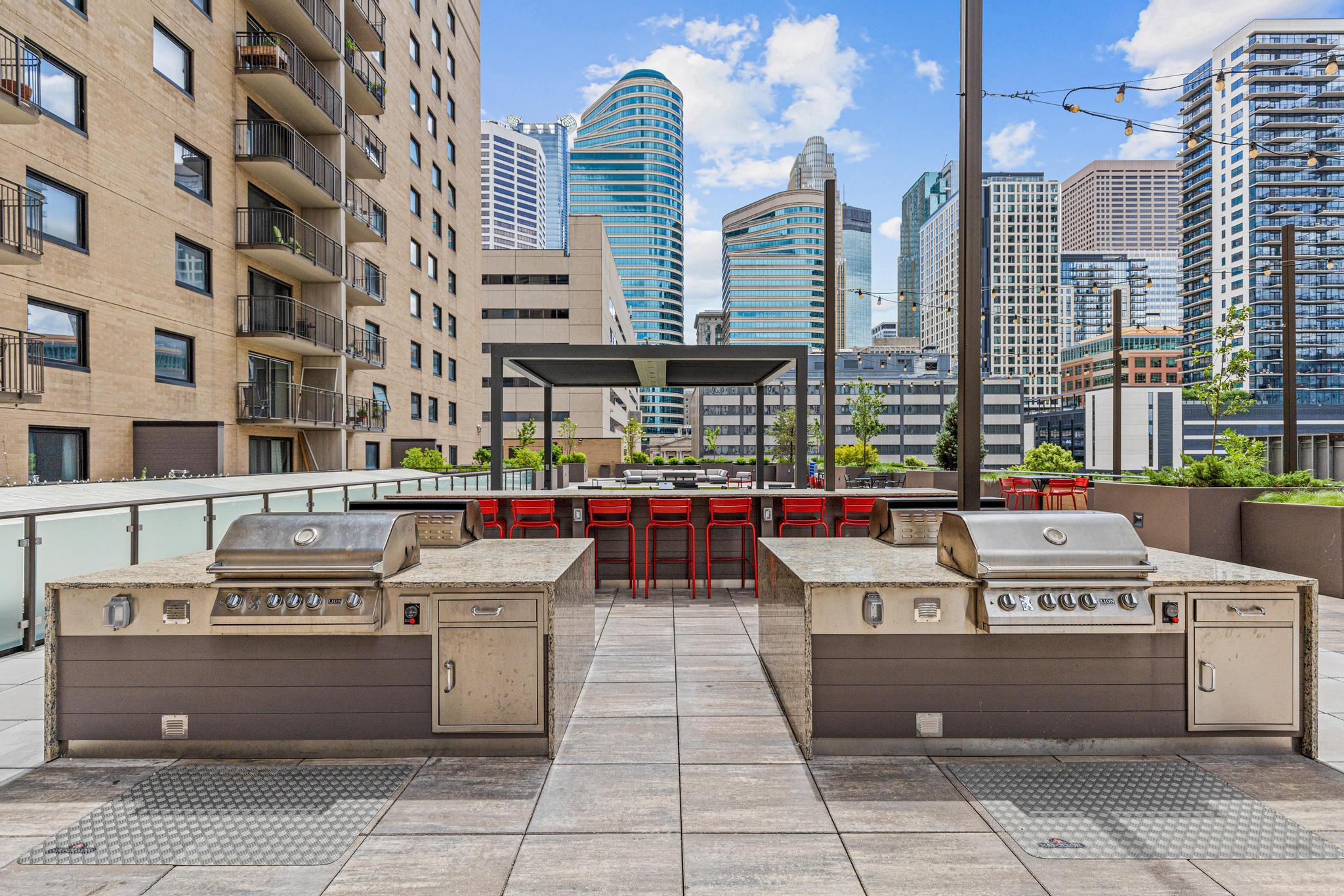 121 Washington Avenue S Unit: 1107
