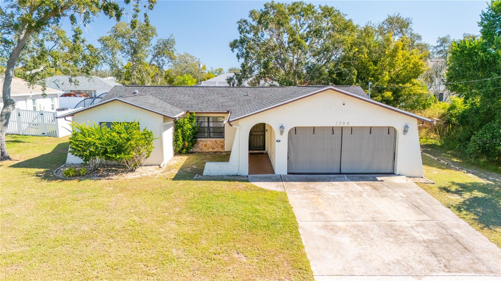 1394 ESCOBAR AVE