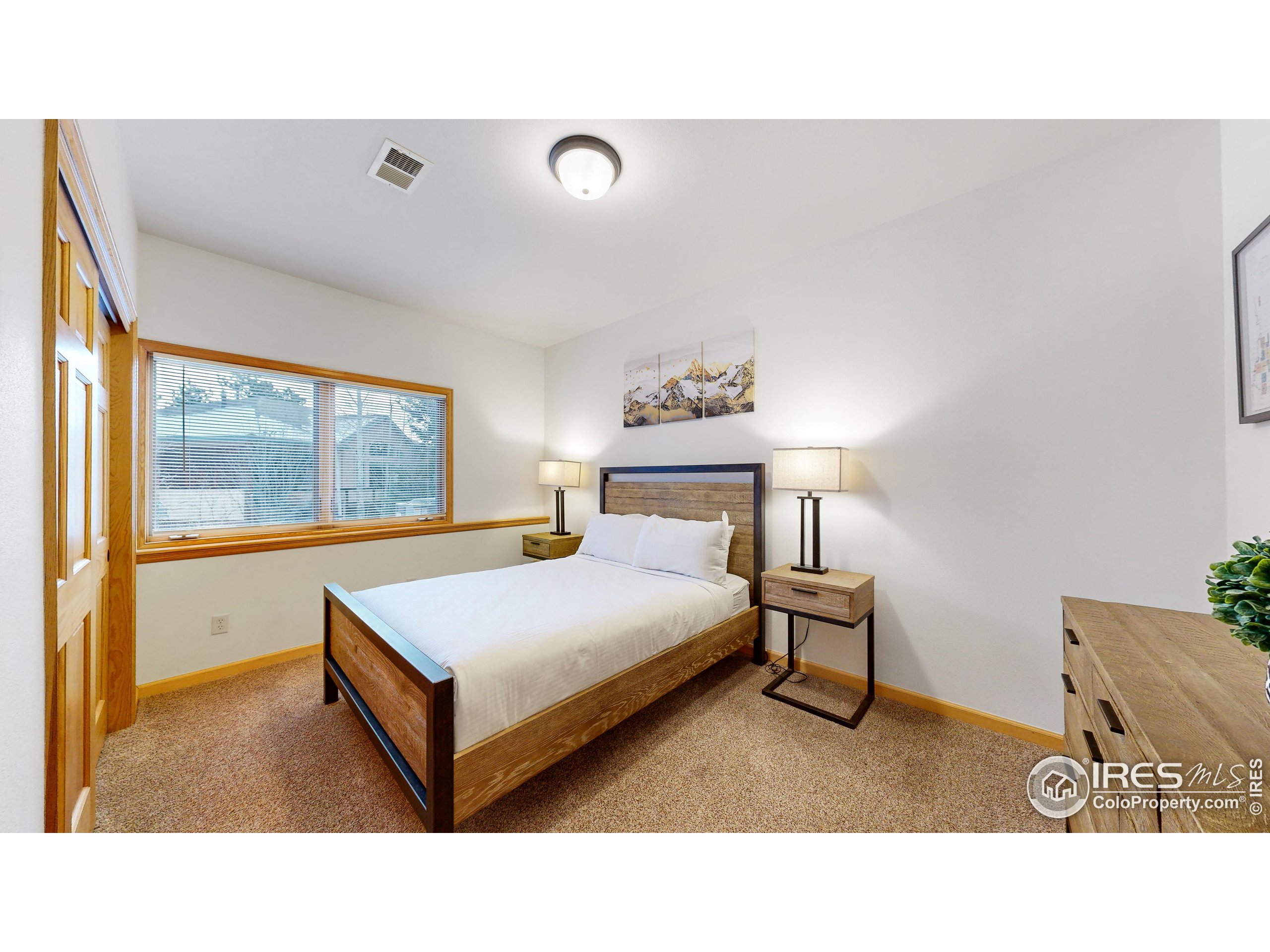 412 Overlook Ct