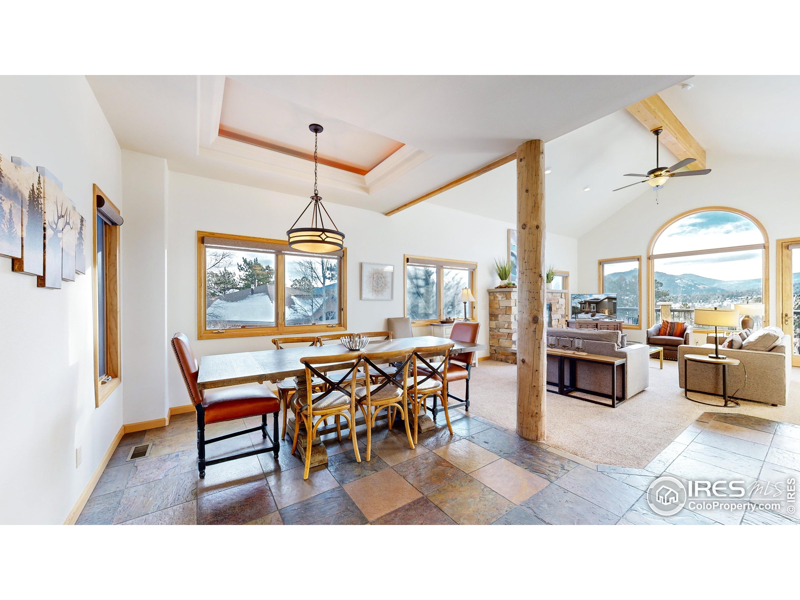 412 Overlook Ct