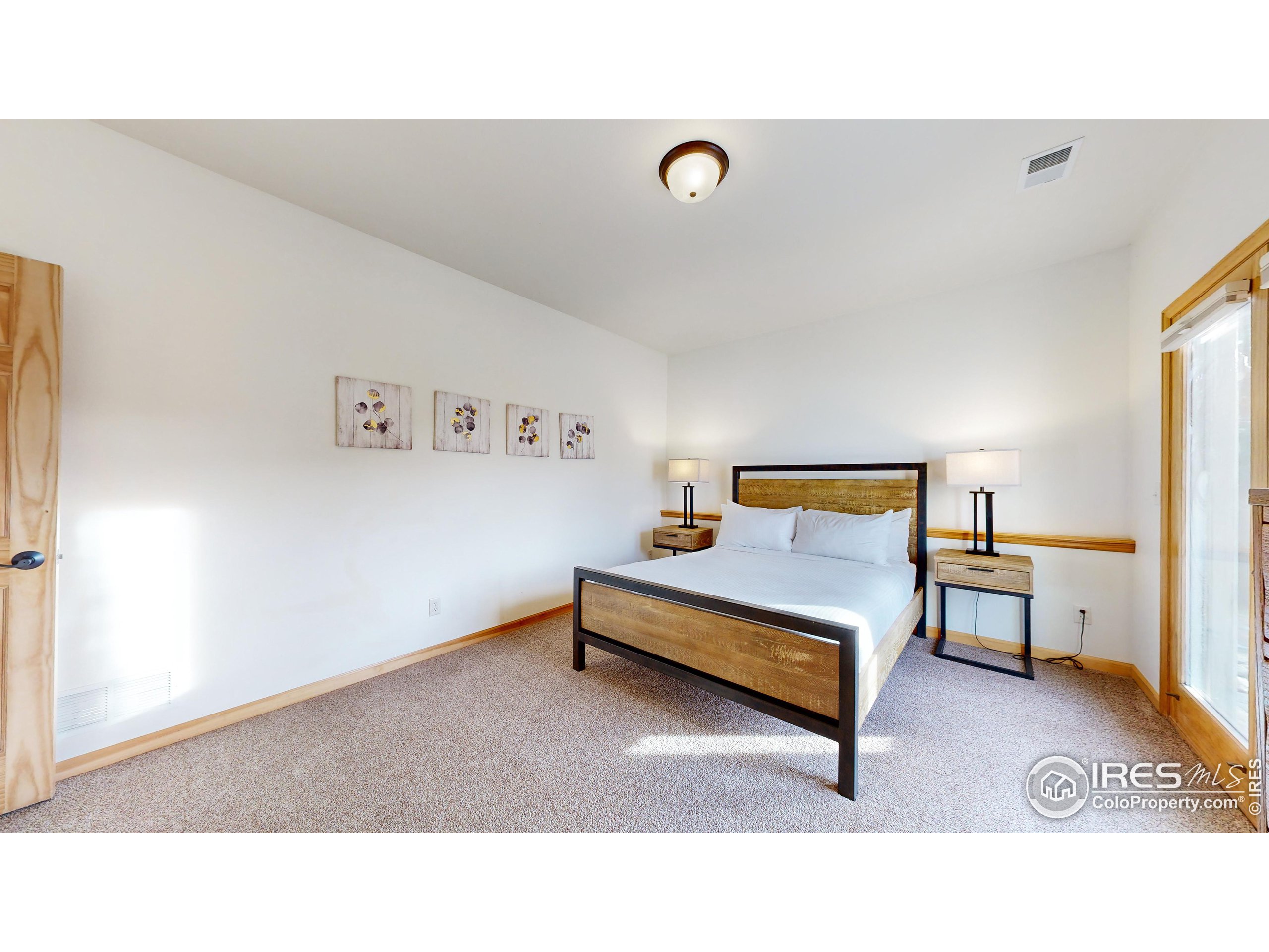 412 Overlook Ct