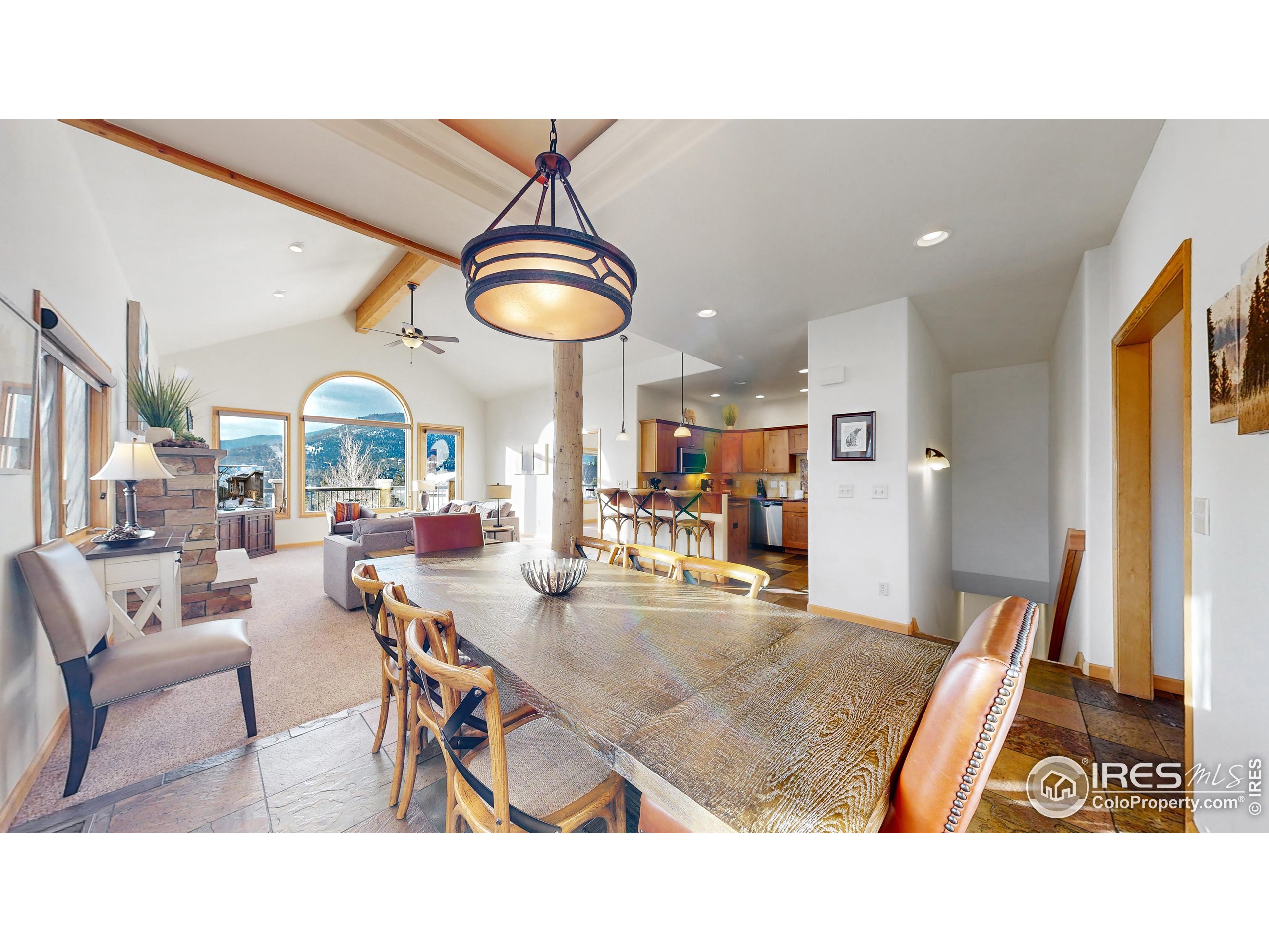 412 Overlook Ct