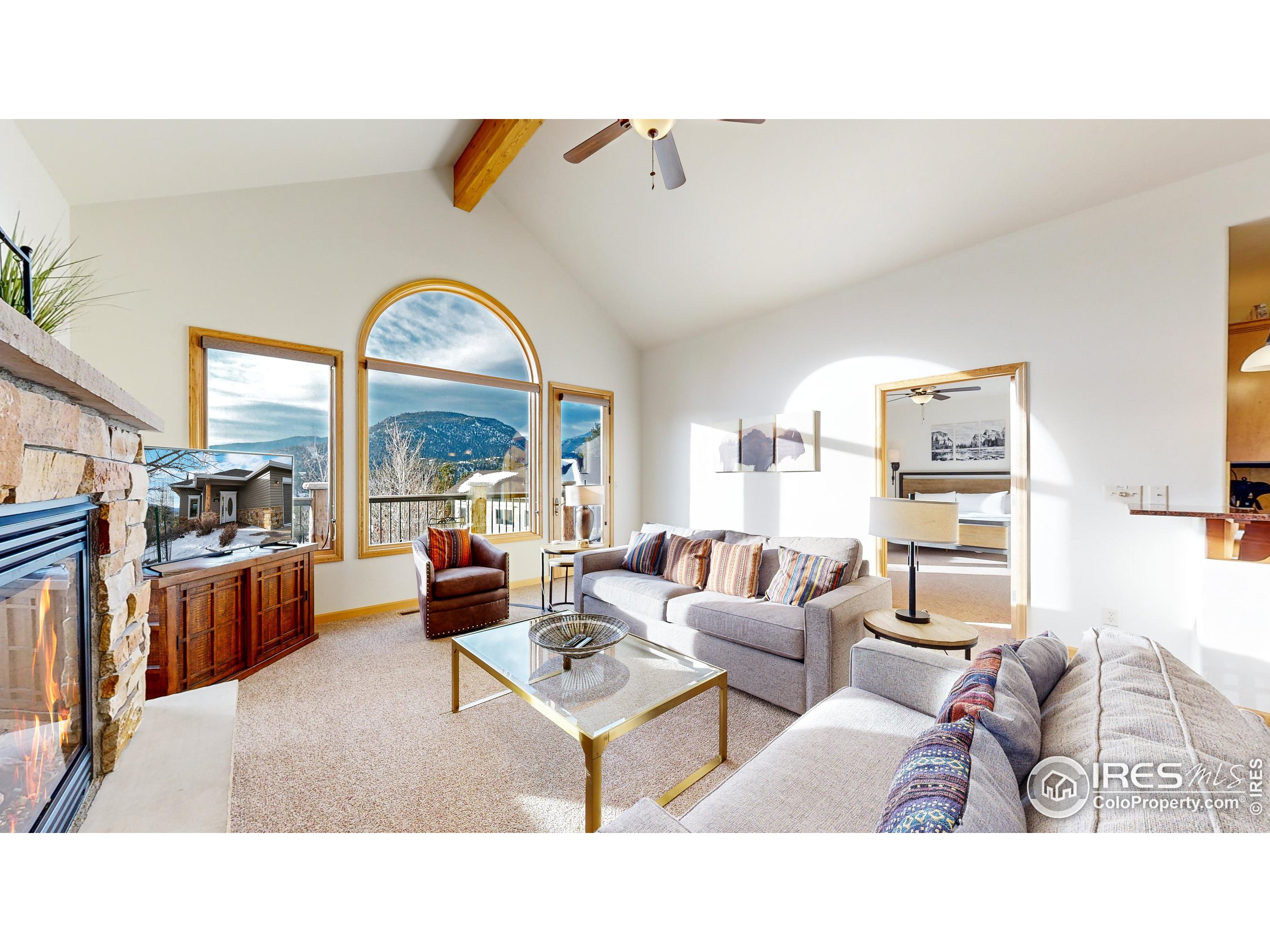 412 Overlook Ct