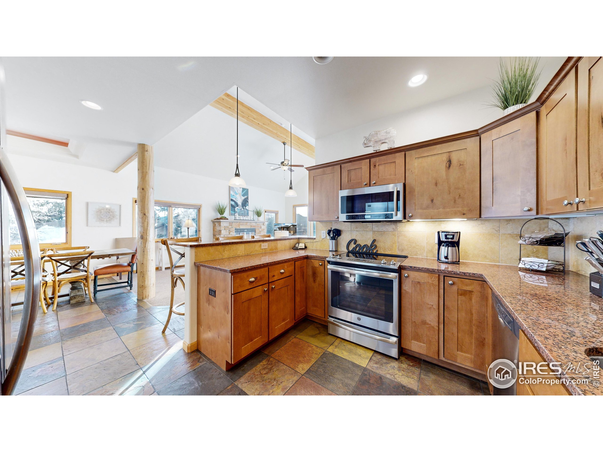 412 Overlook Ct