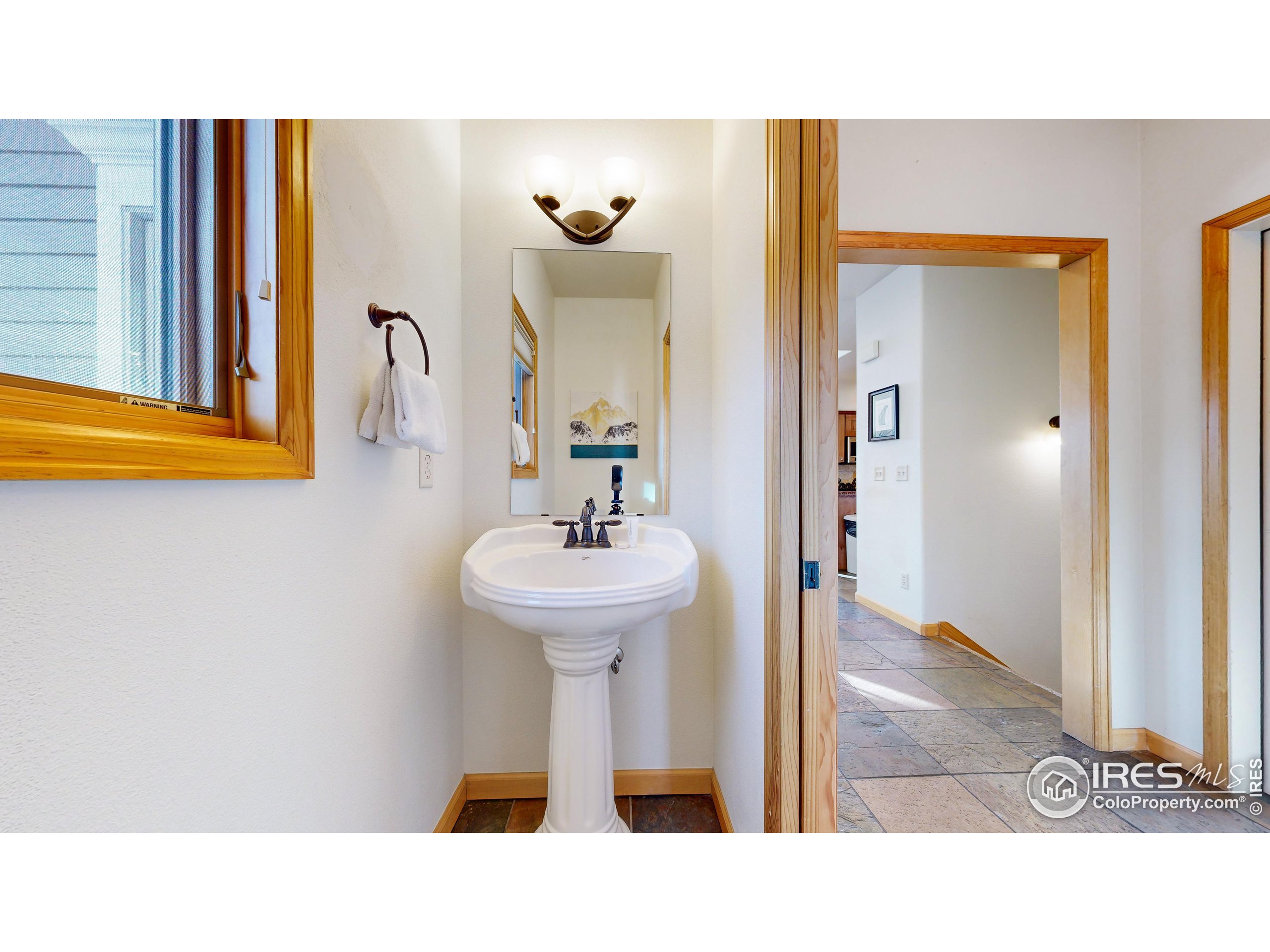 412 Overlook Ct
