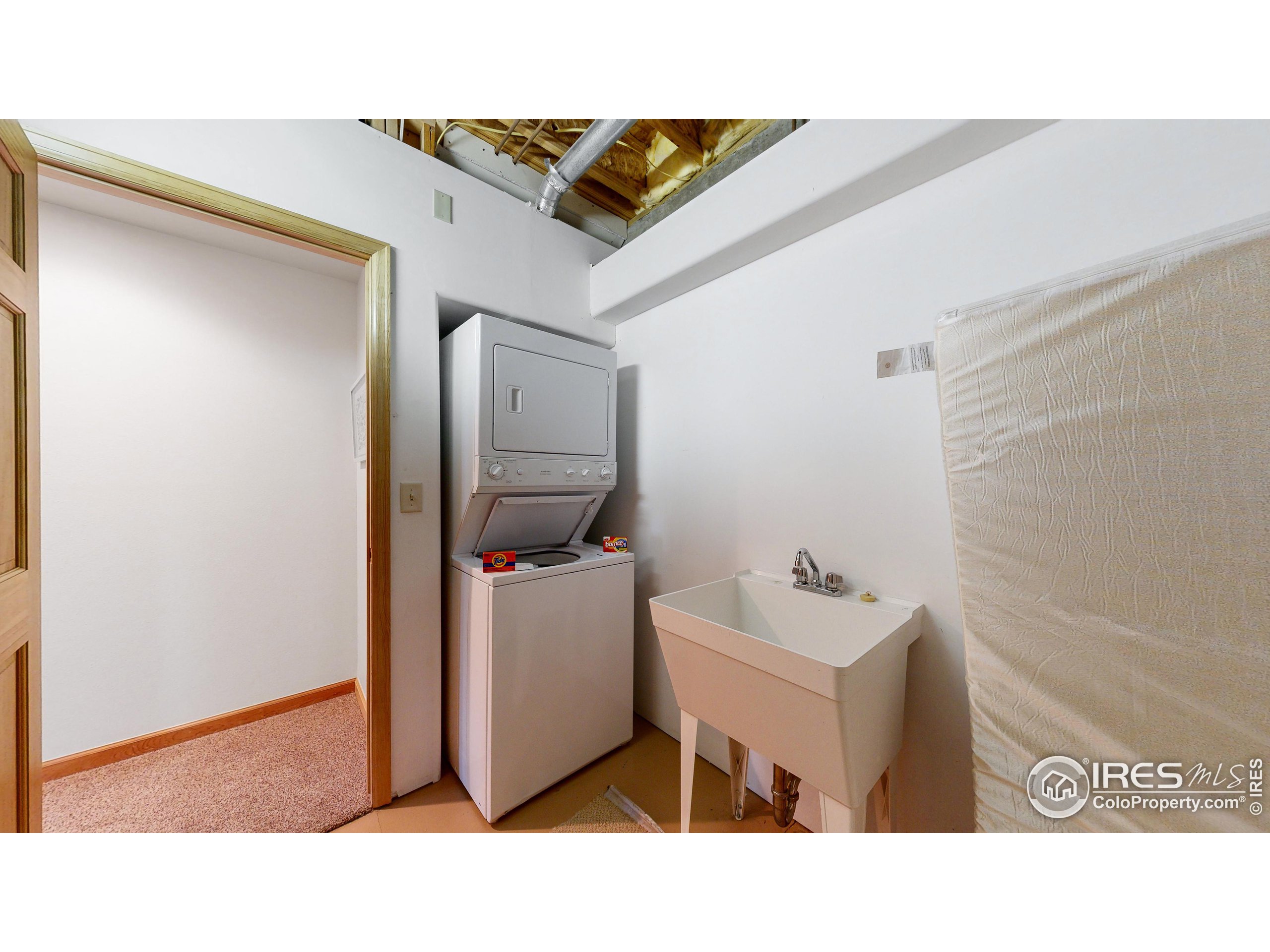 412 Overlook Ct