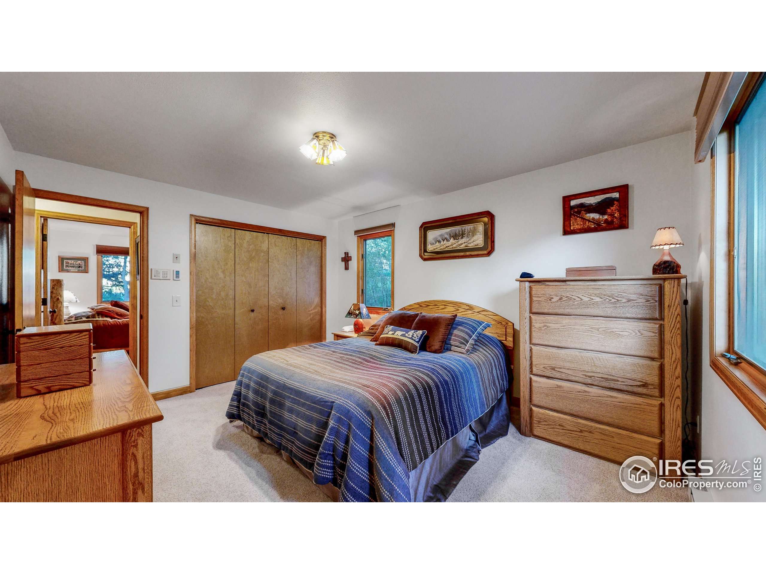 734 Meadowview Dr