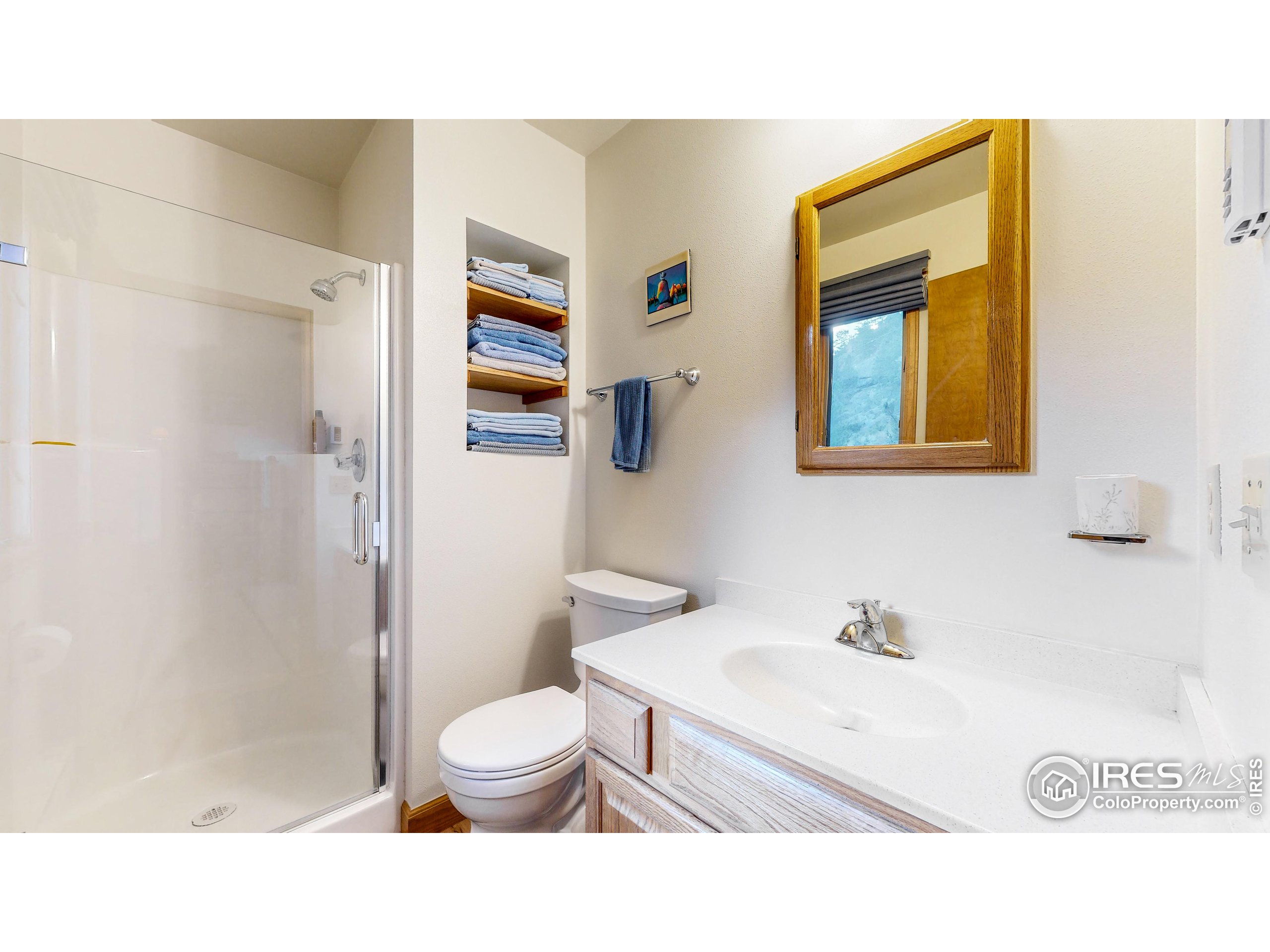 734 Meadowview Dr