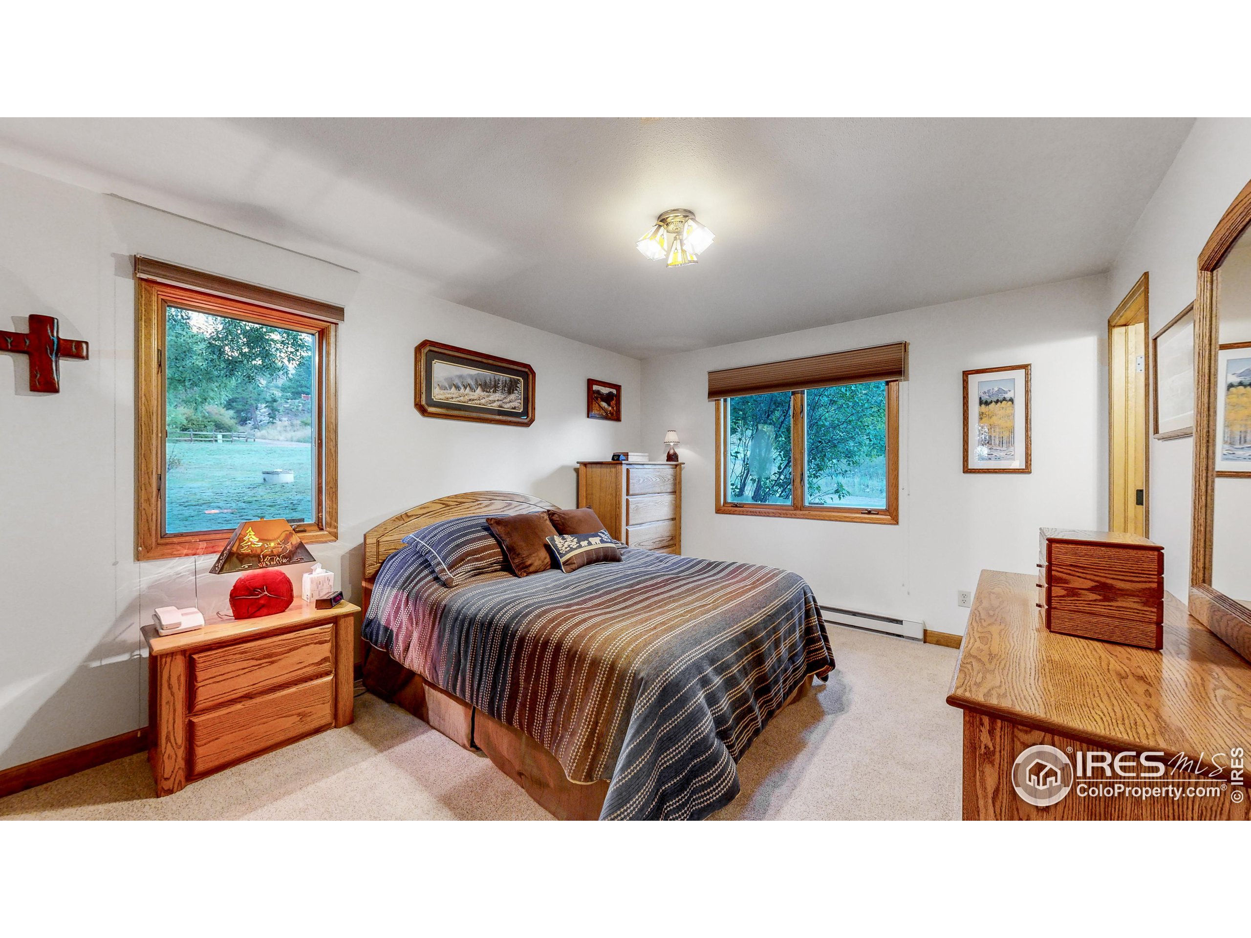734 Meadowview Dr