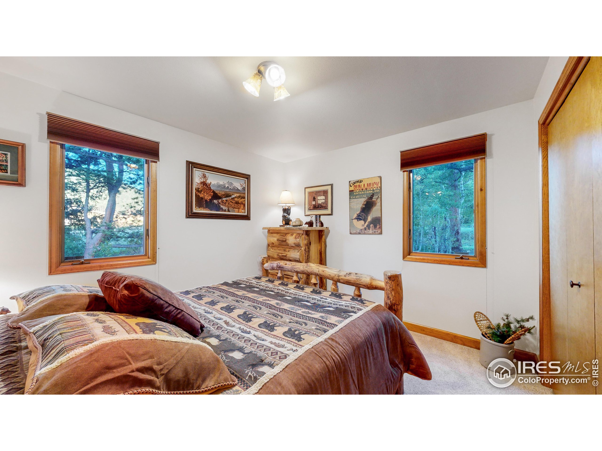 734 Meadowview Dr