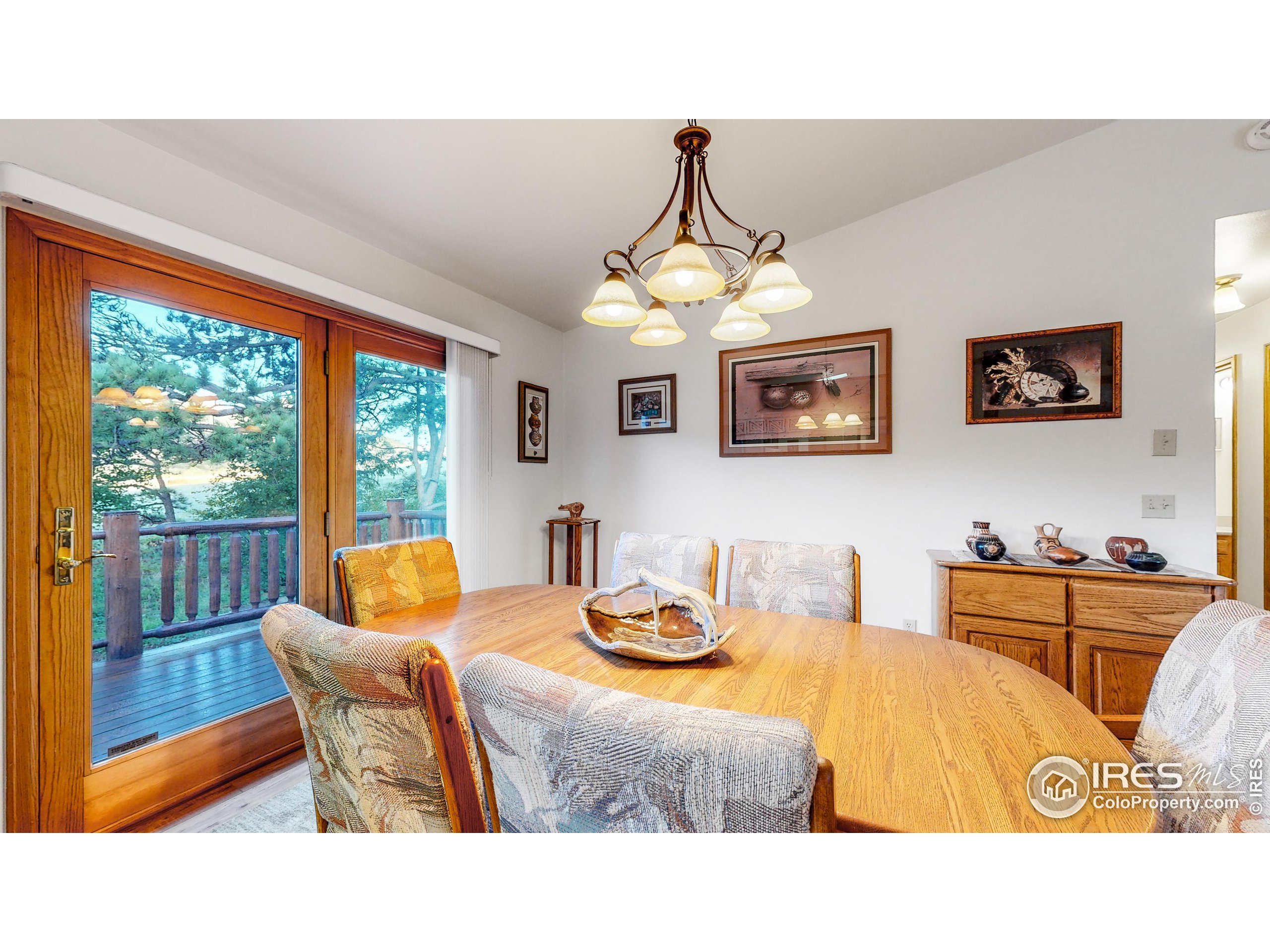 734 Meadowview Dr