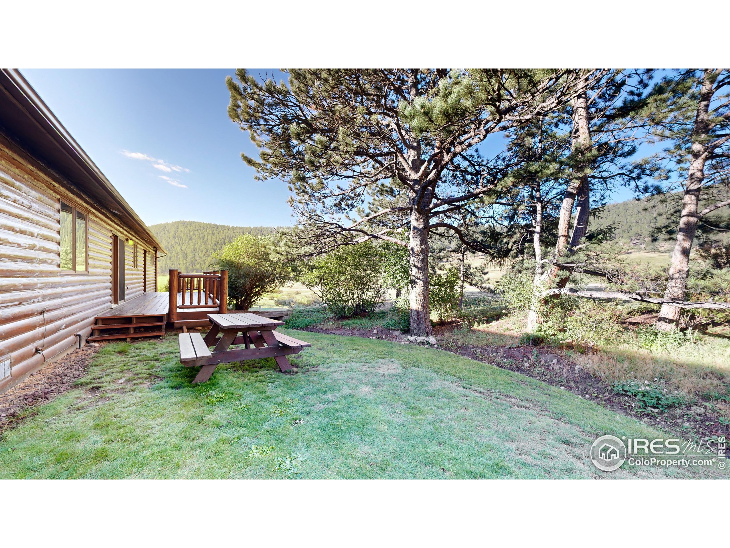 734 Meadowview Dr
