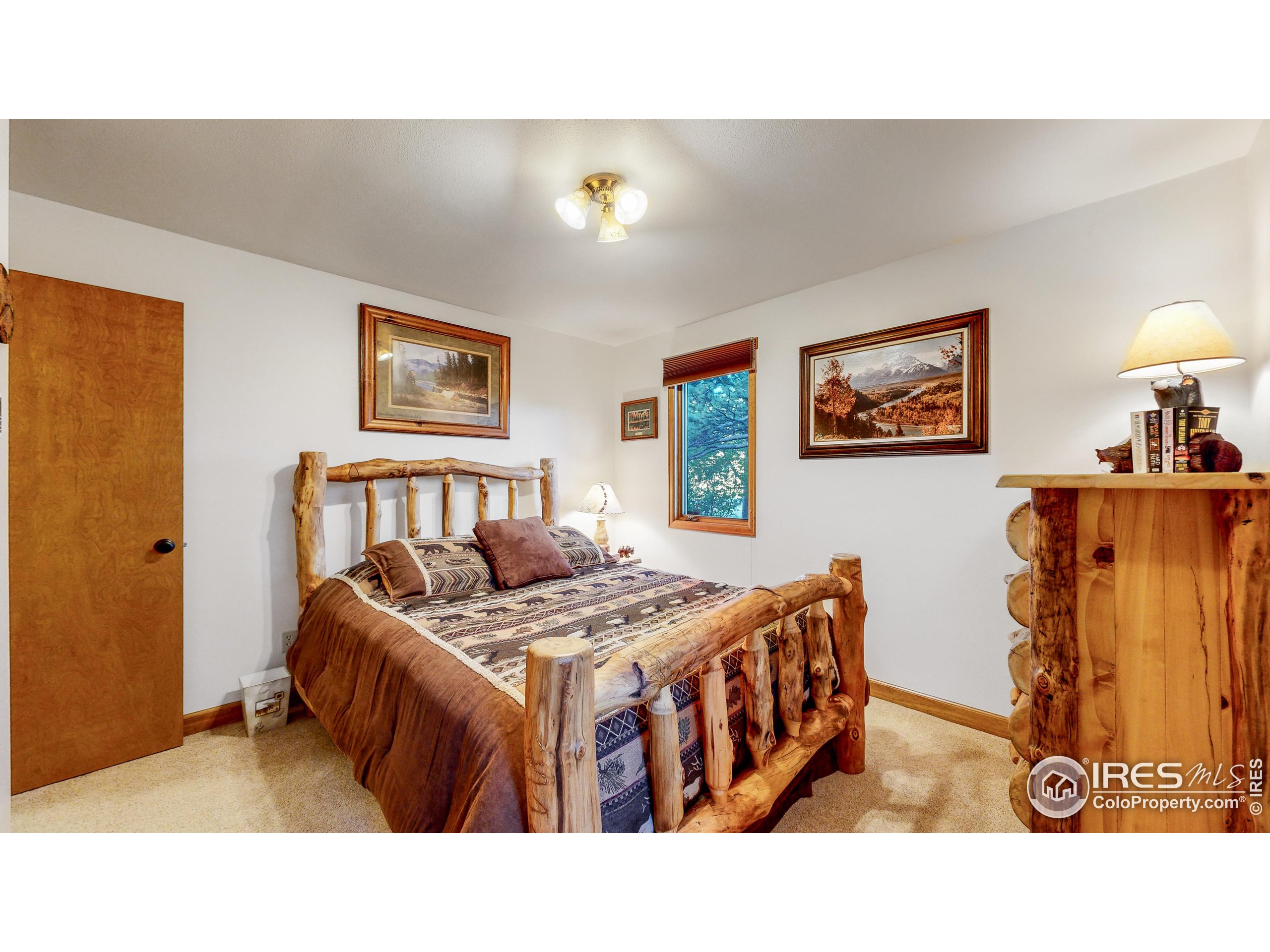 734 Meadowview Dr