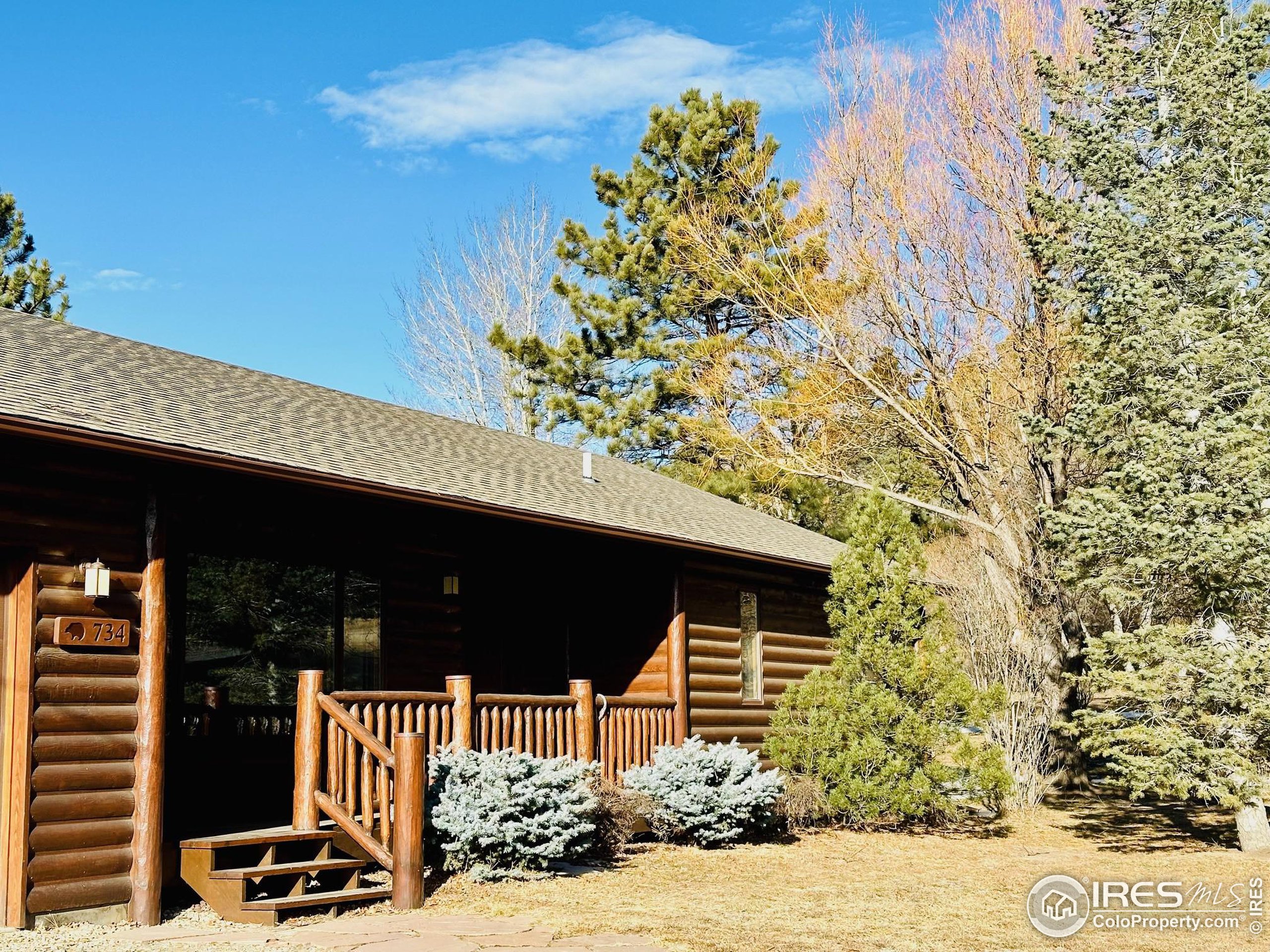 734 Meadowview Dr