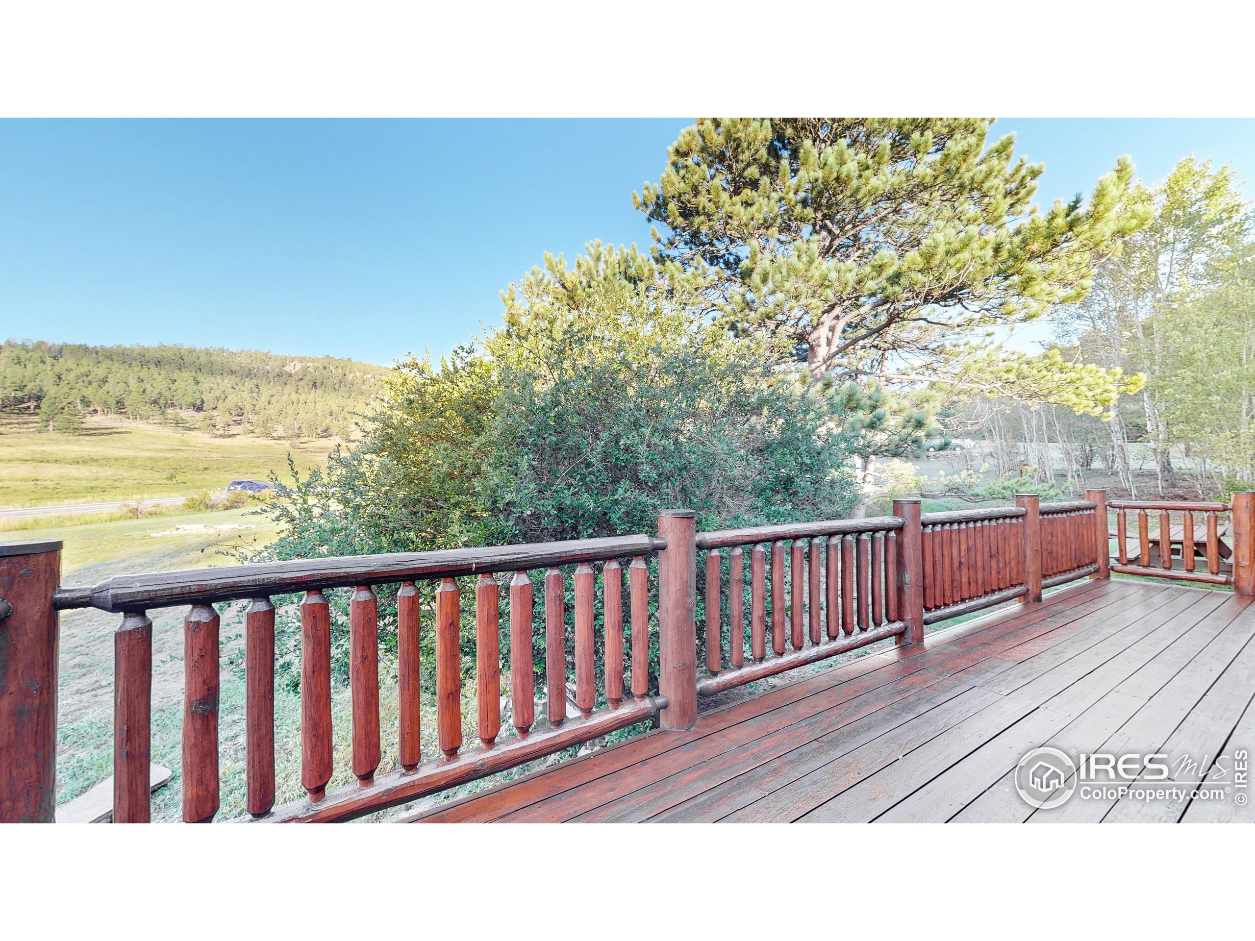 734 Meadowview Dr