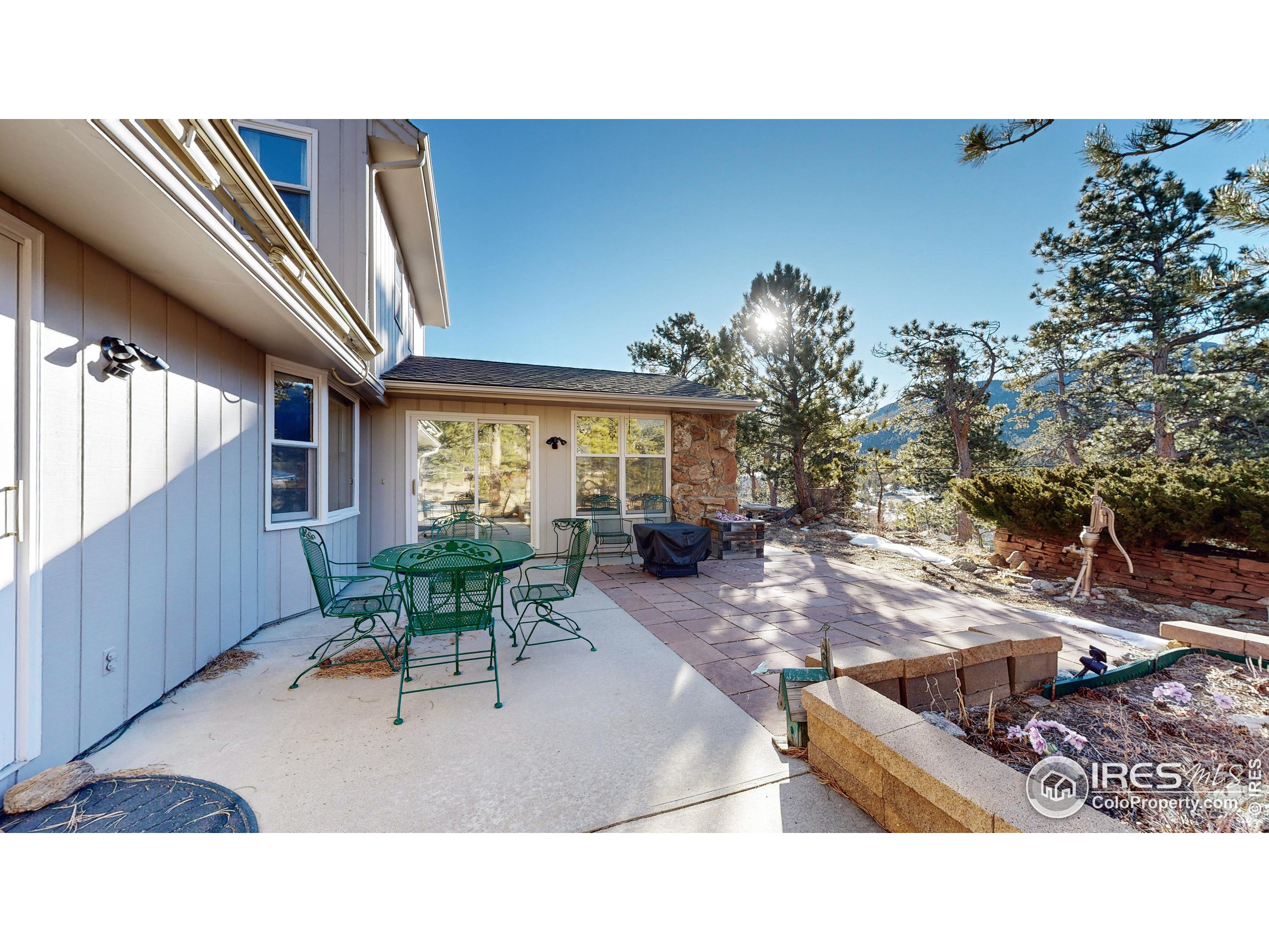 350 Ponderosa Ave