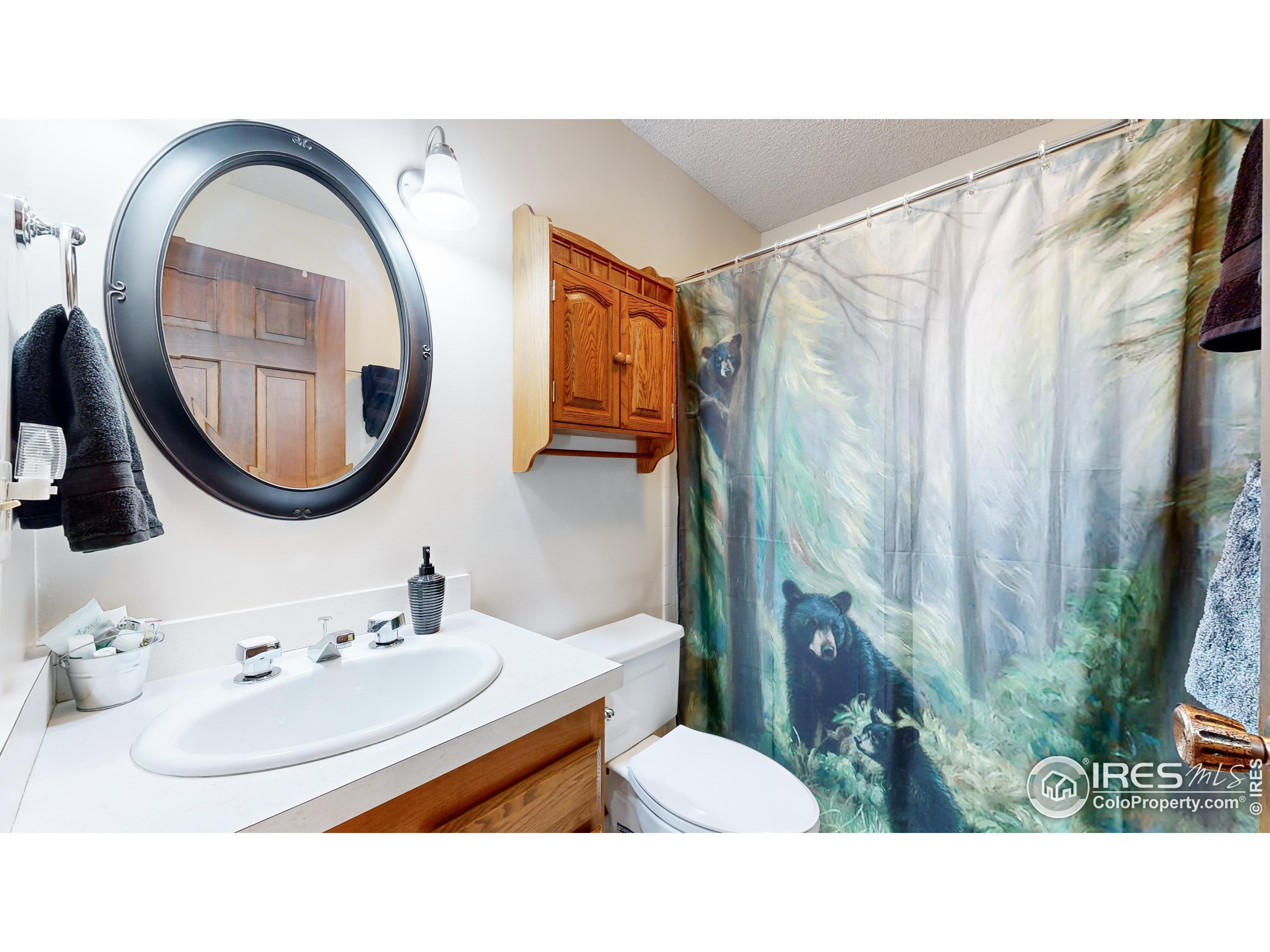 350 Ponderosa Ave