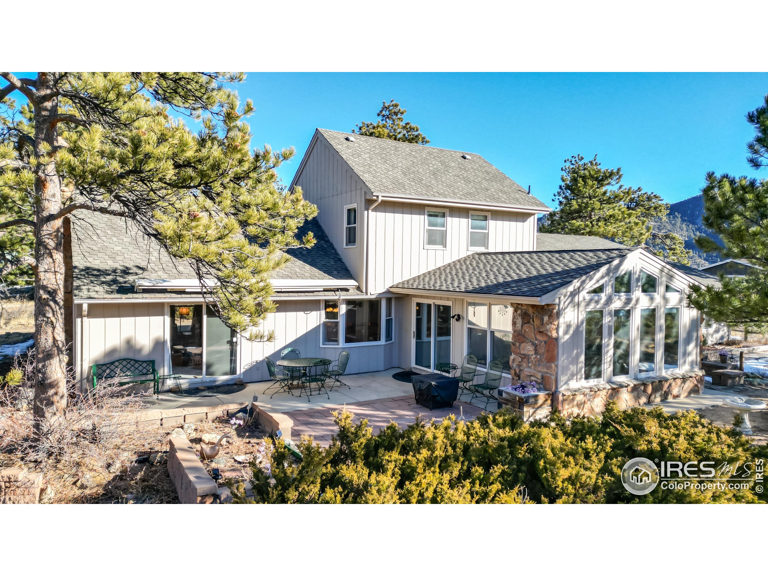 350 Ponderosa Ave