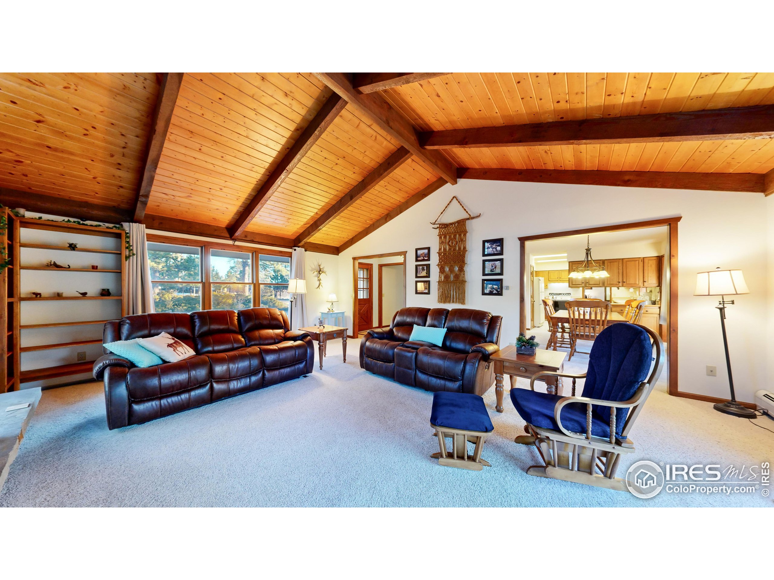 350 Ponderosa Ave
