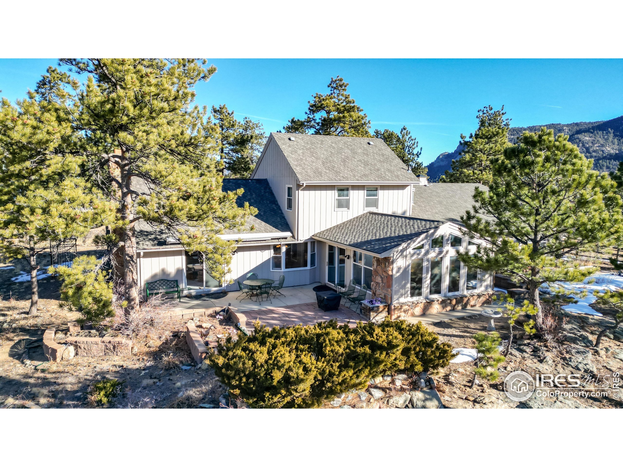 350 Ponderosa Ave