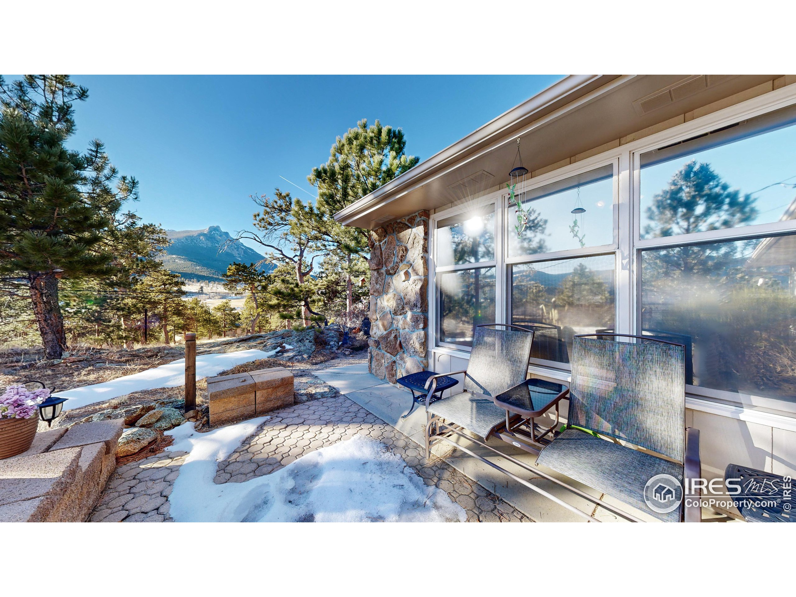 350 Ponderosa Ave