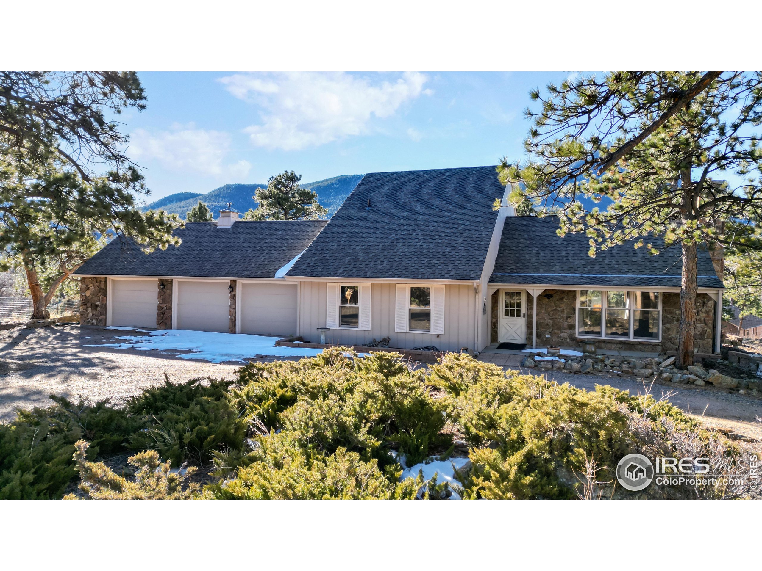 350 Ponderosa Ave