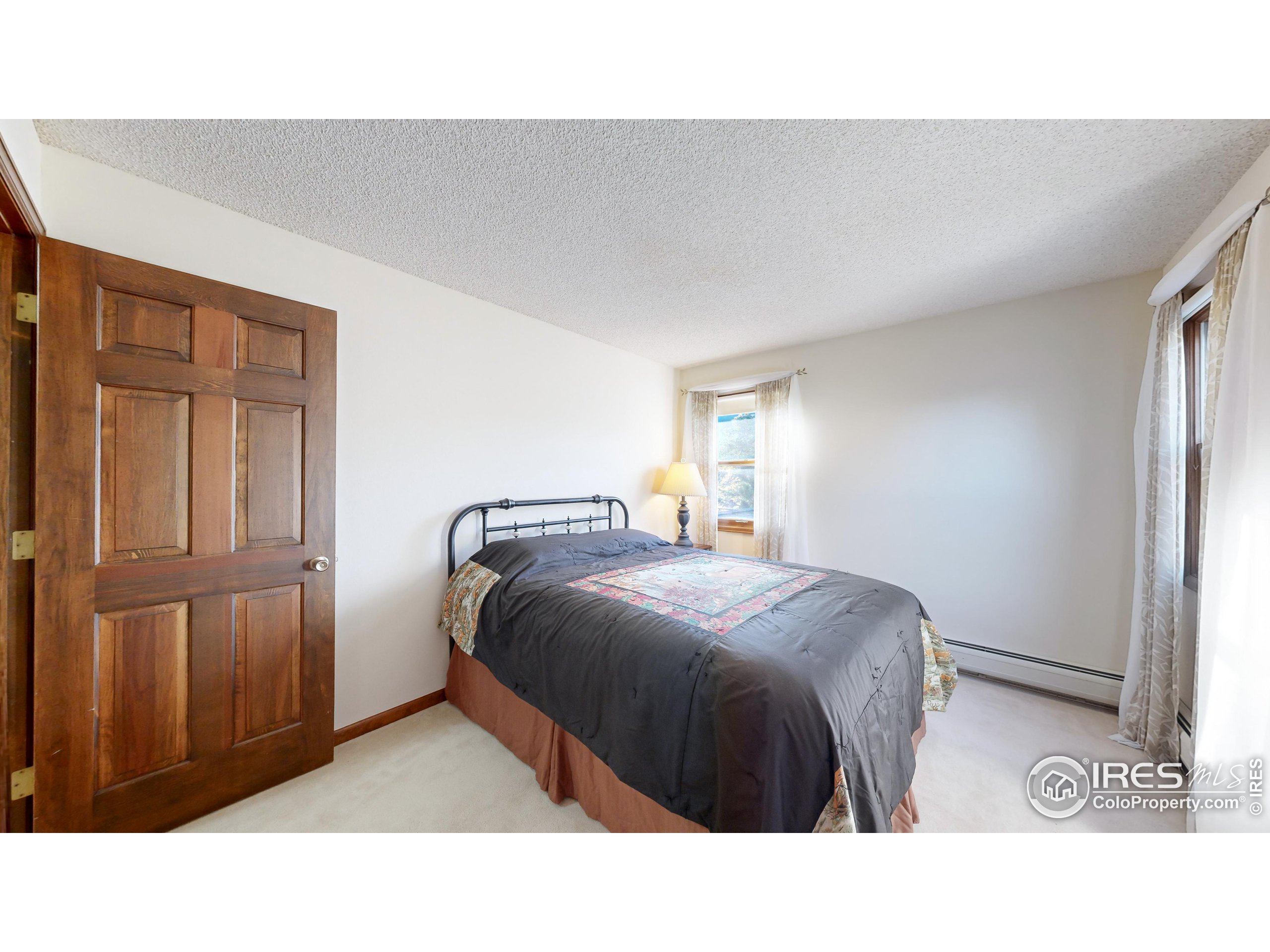 350 Ponderosa Ave