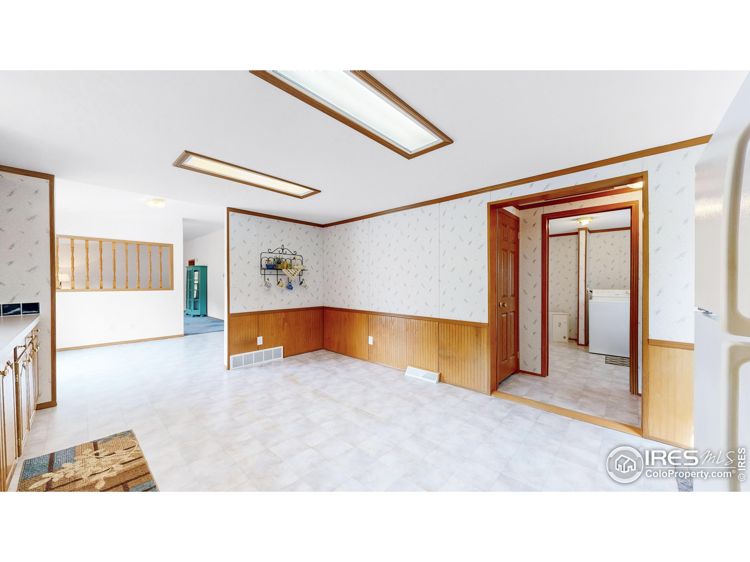 575 Chapin Ln
