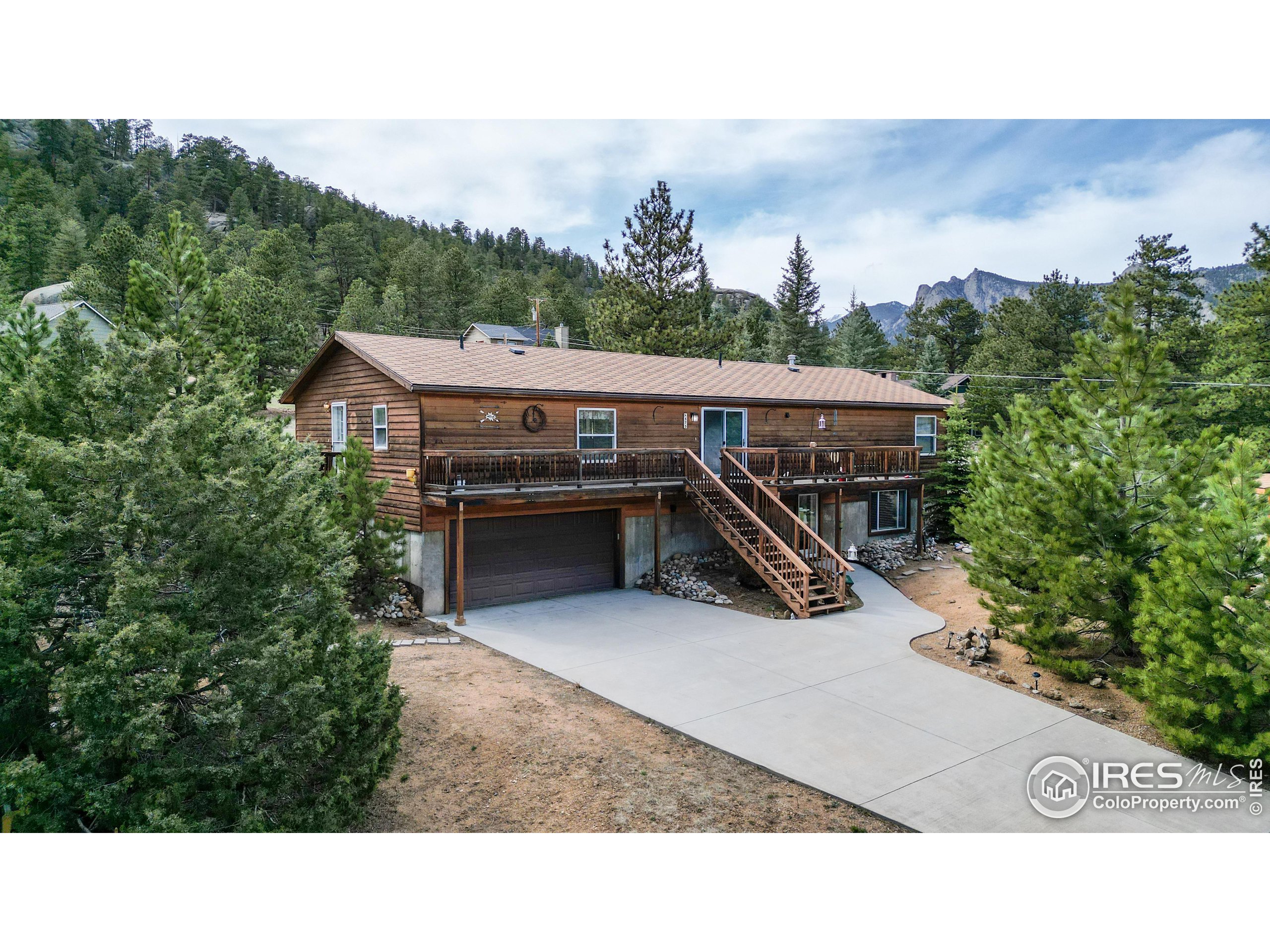 575 Chapin Ln