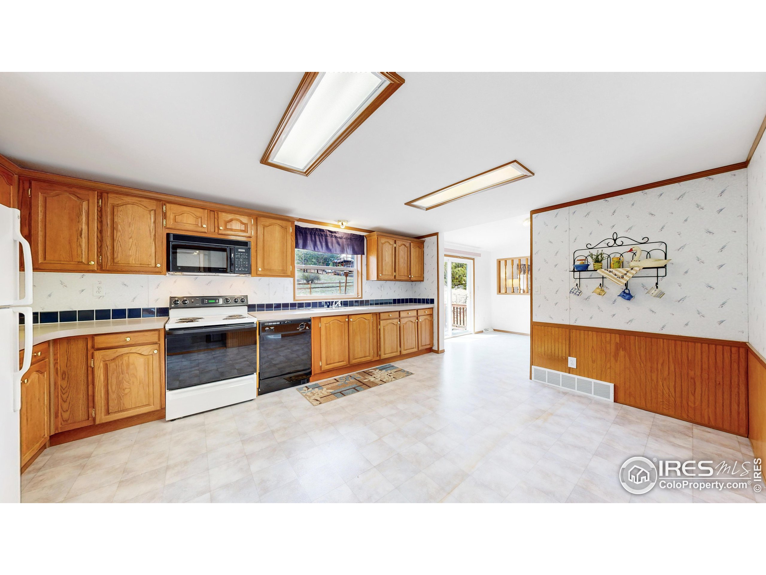 575 Chapin Ln