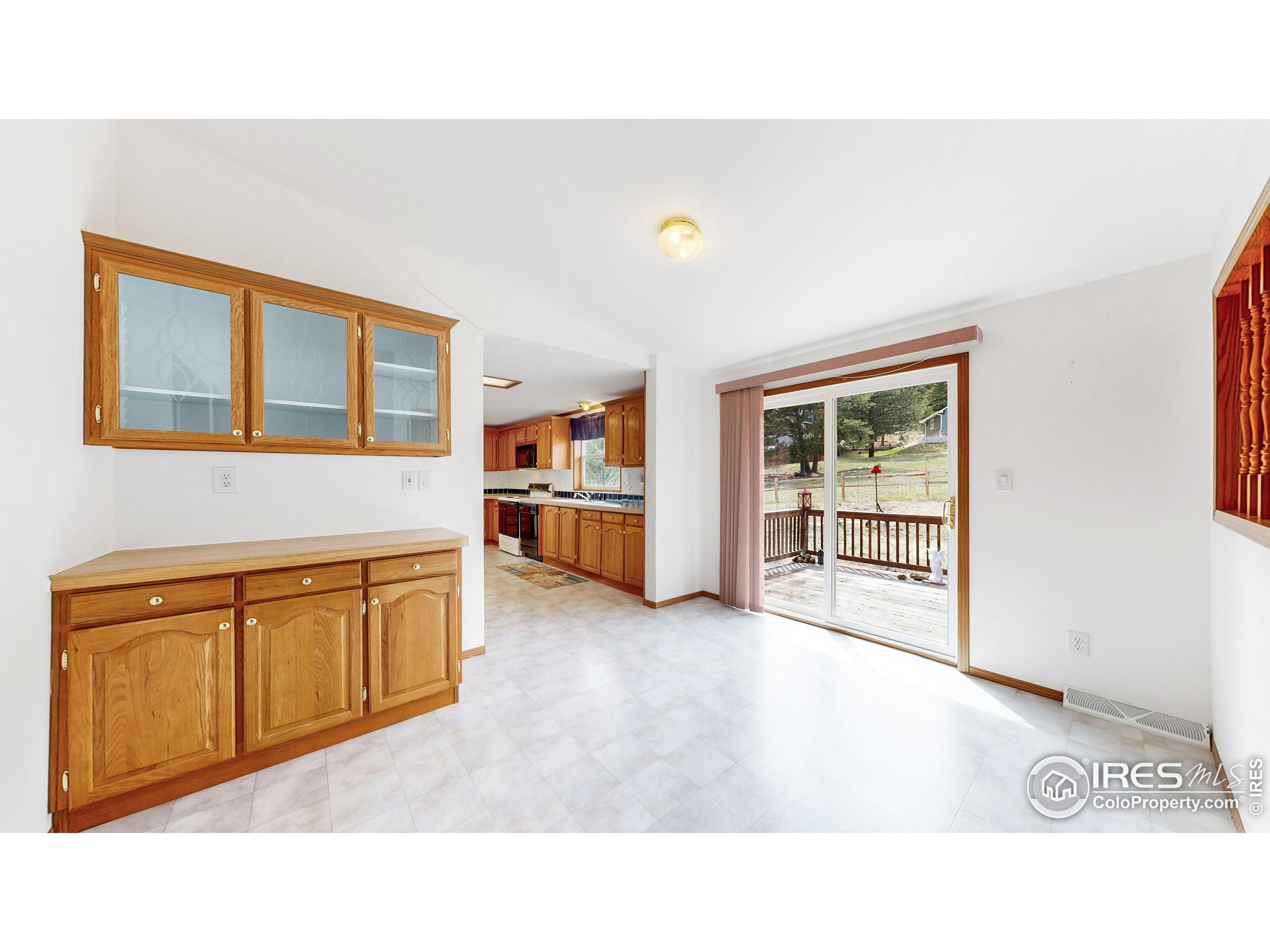 575 Chapin Ln