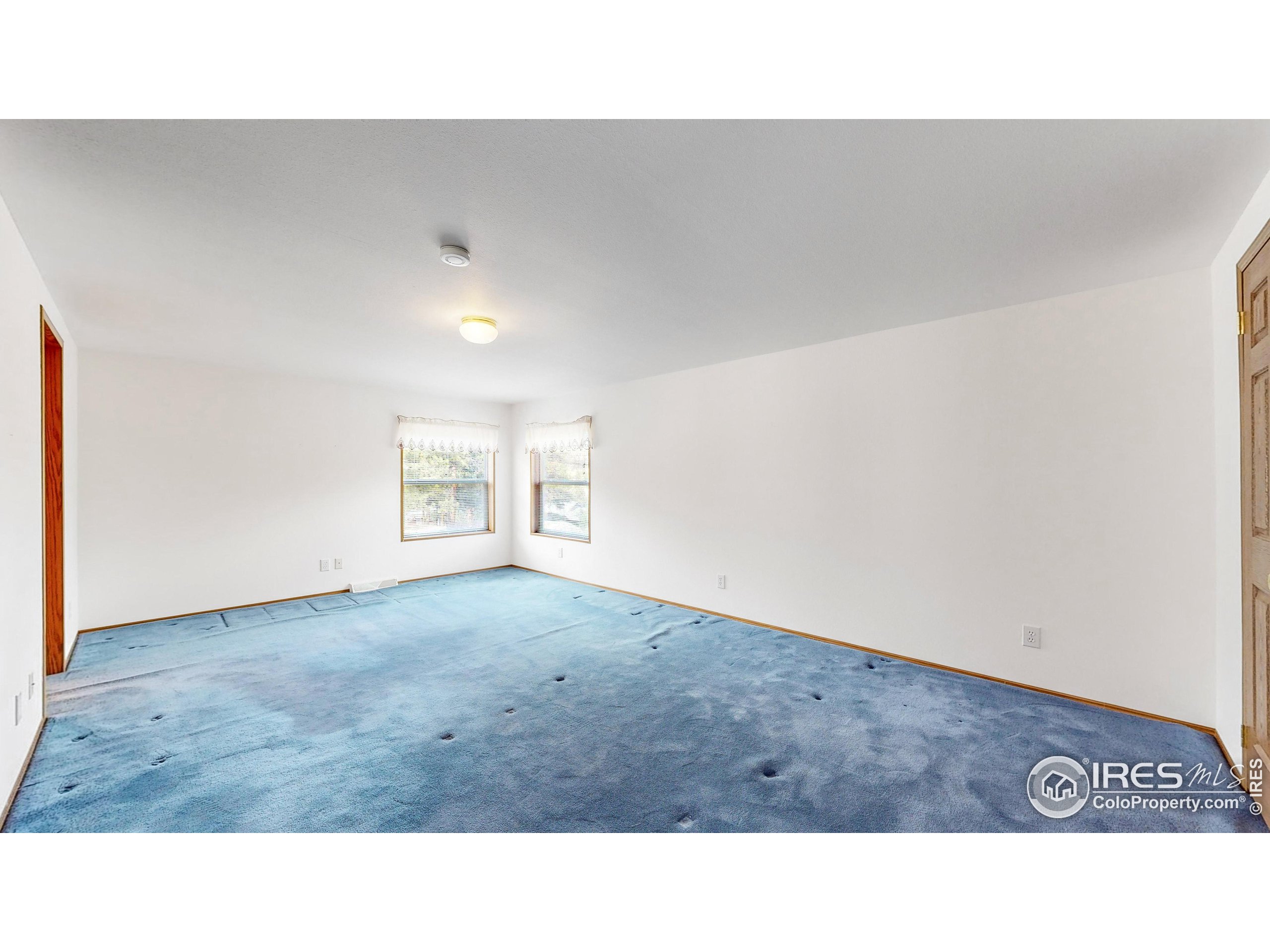575 Chapin Ln