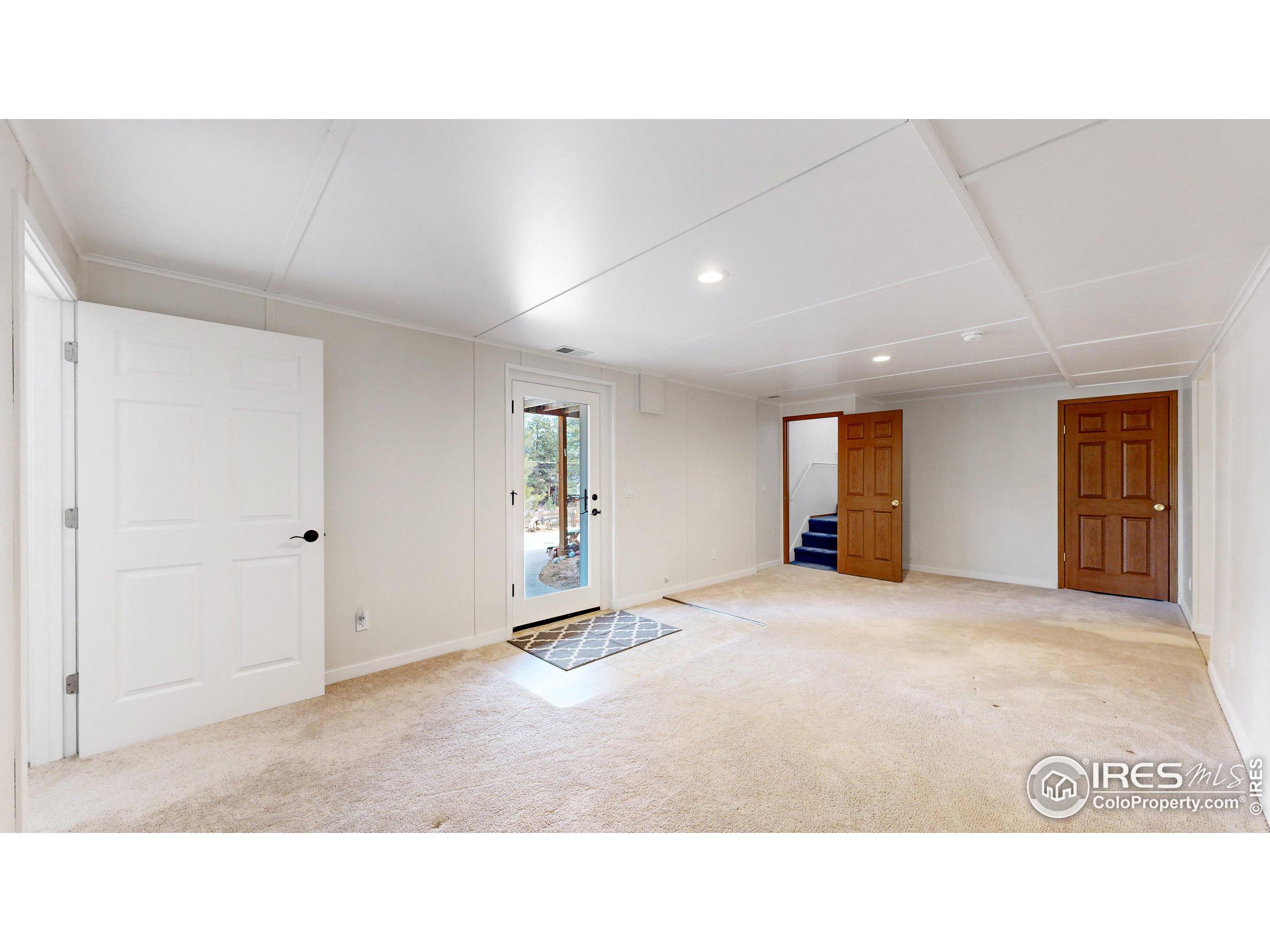 575 Chapin Ln
